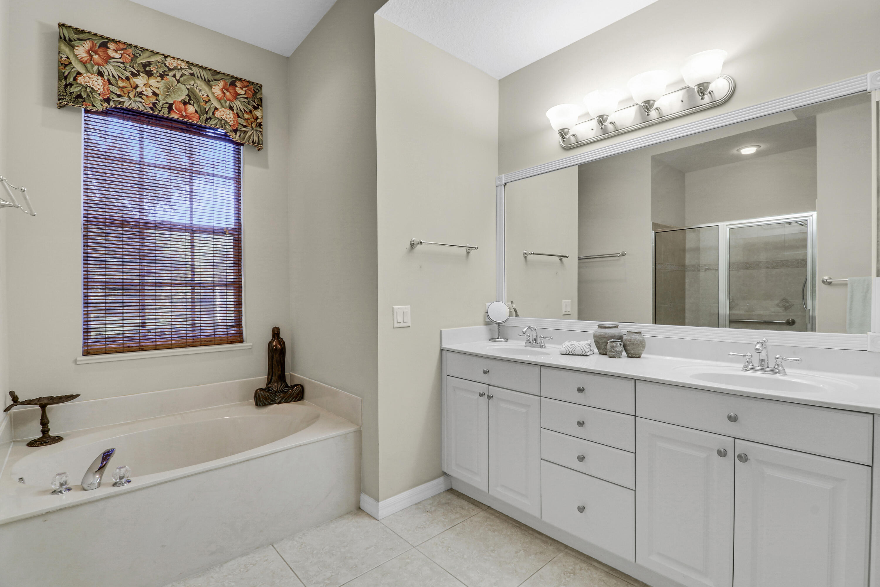 149 SE Ashley Oaks Way