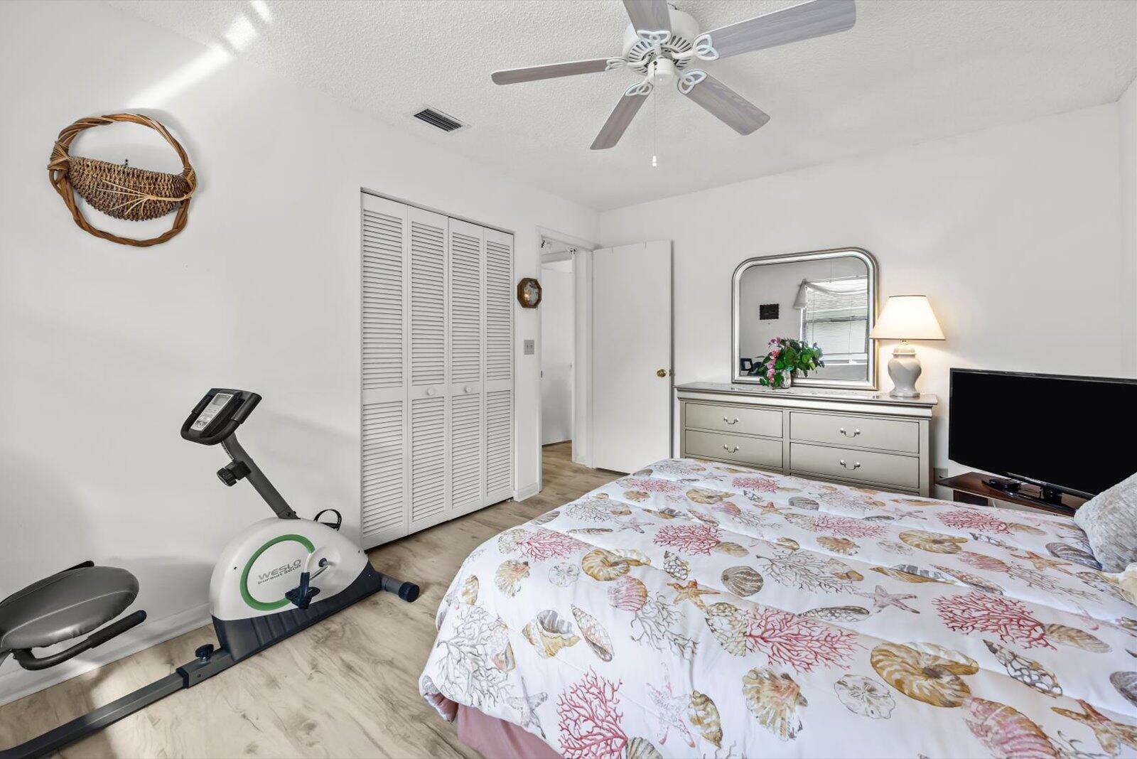 1250 SE Parkview Place C6