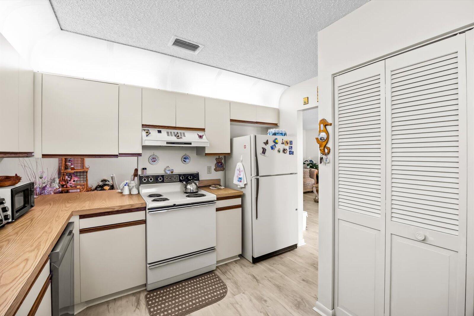 1250 SE Parkview Place C6