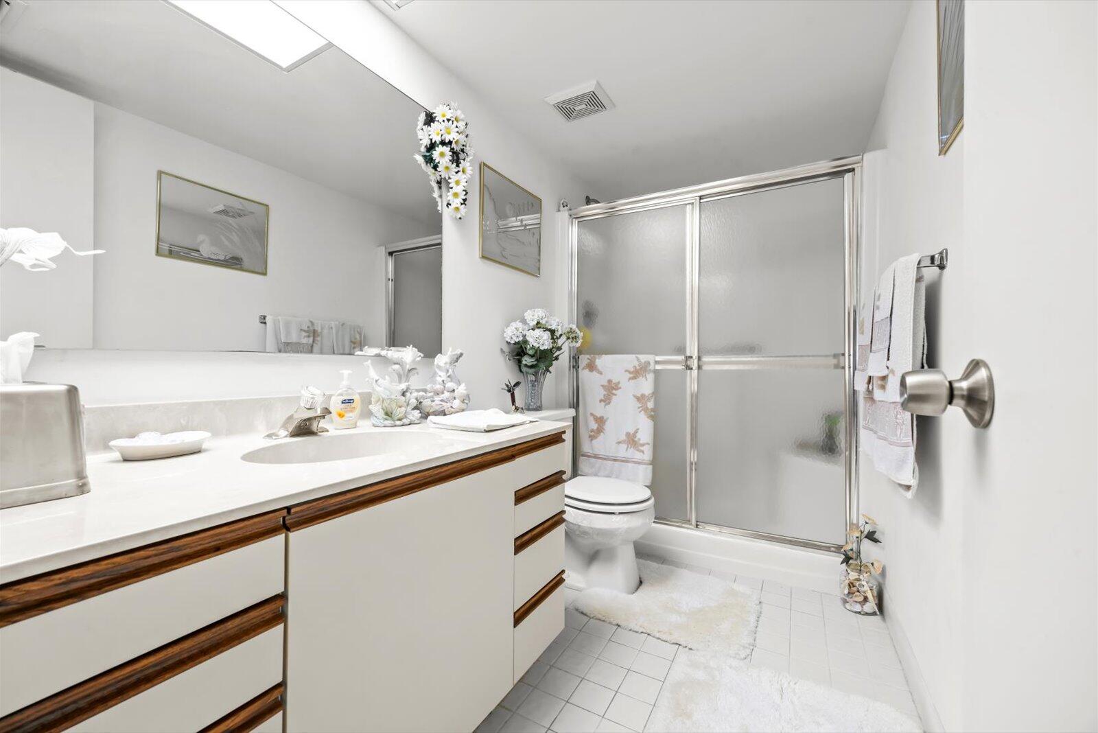 1250 SE Parkview Place C6