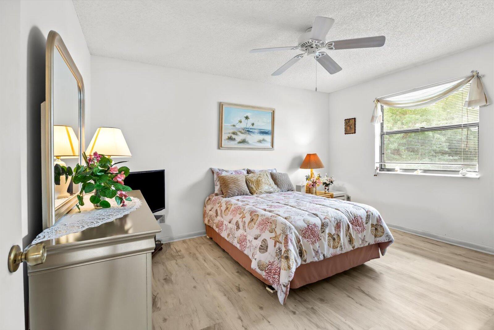 1250 SE Parkview Place C6