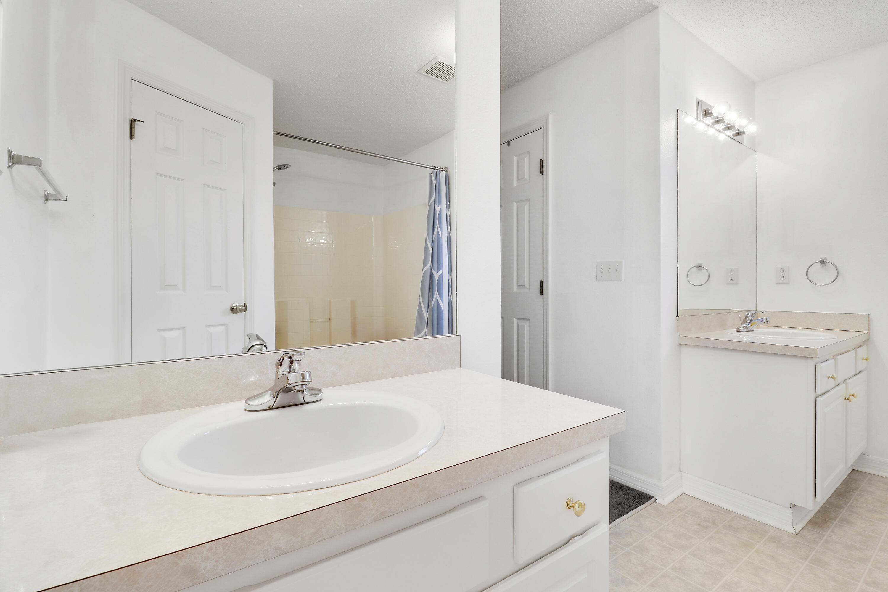 4074 SW Darwin Boulevard, Port St. Lucie