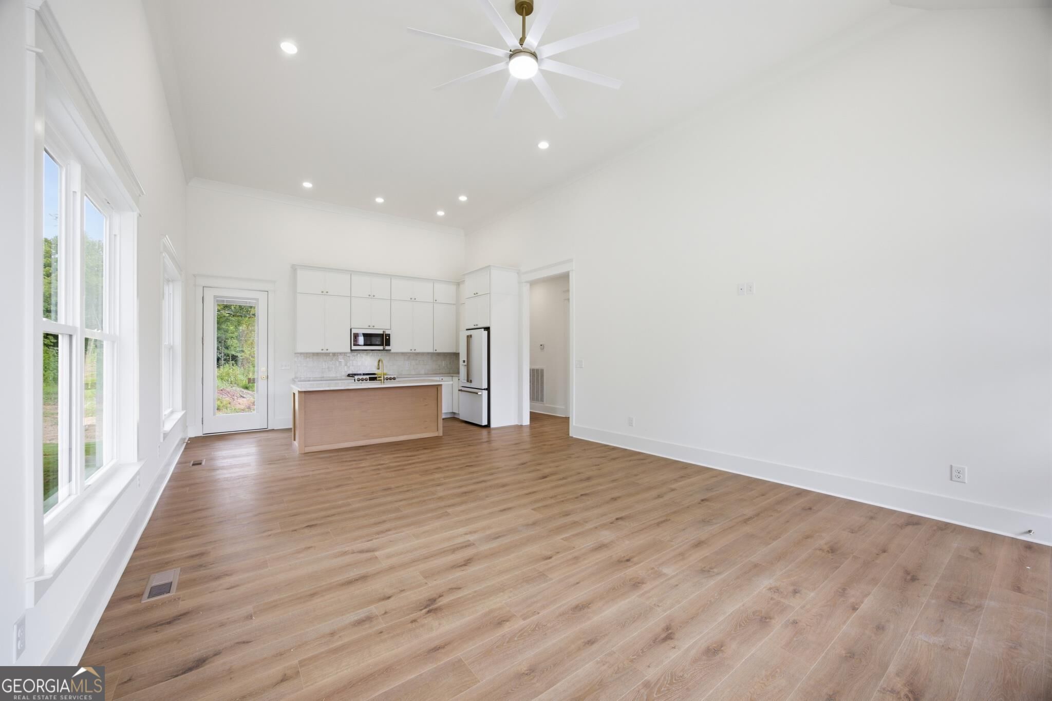 358 Thomas Road