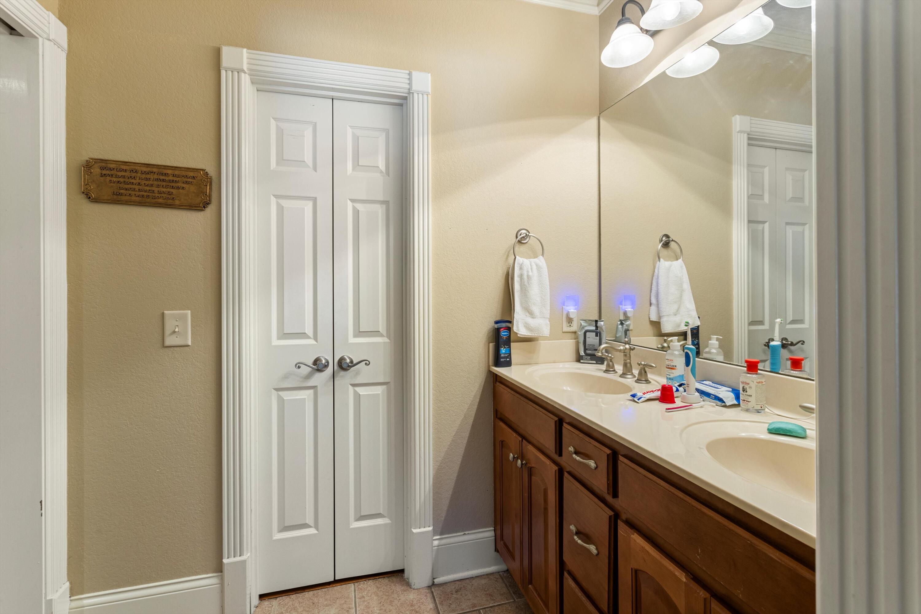 2536 Saint Lucie Court