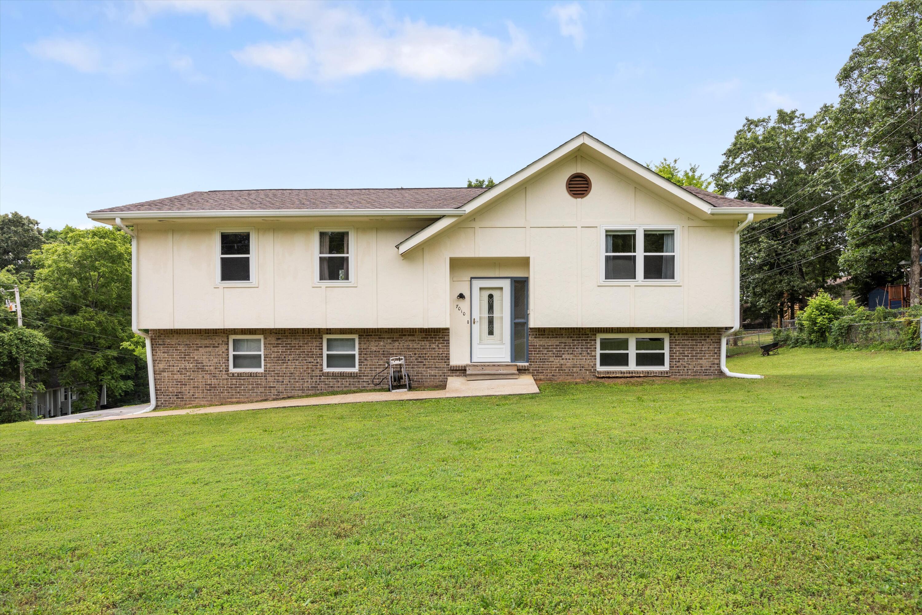 7010 Glacier Lane