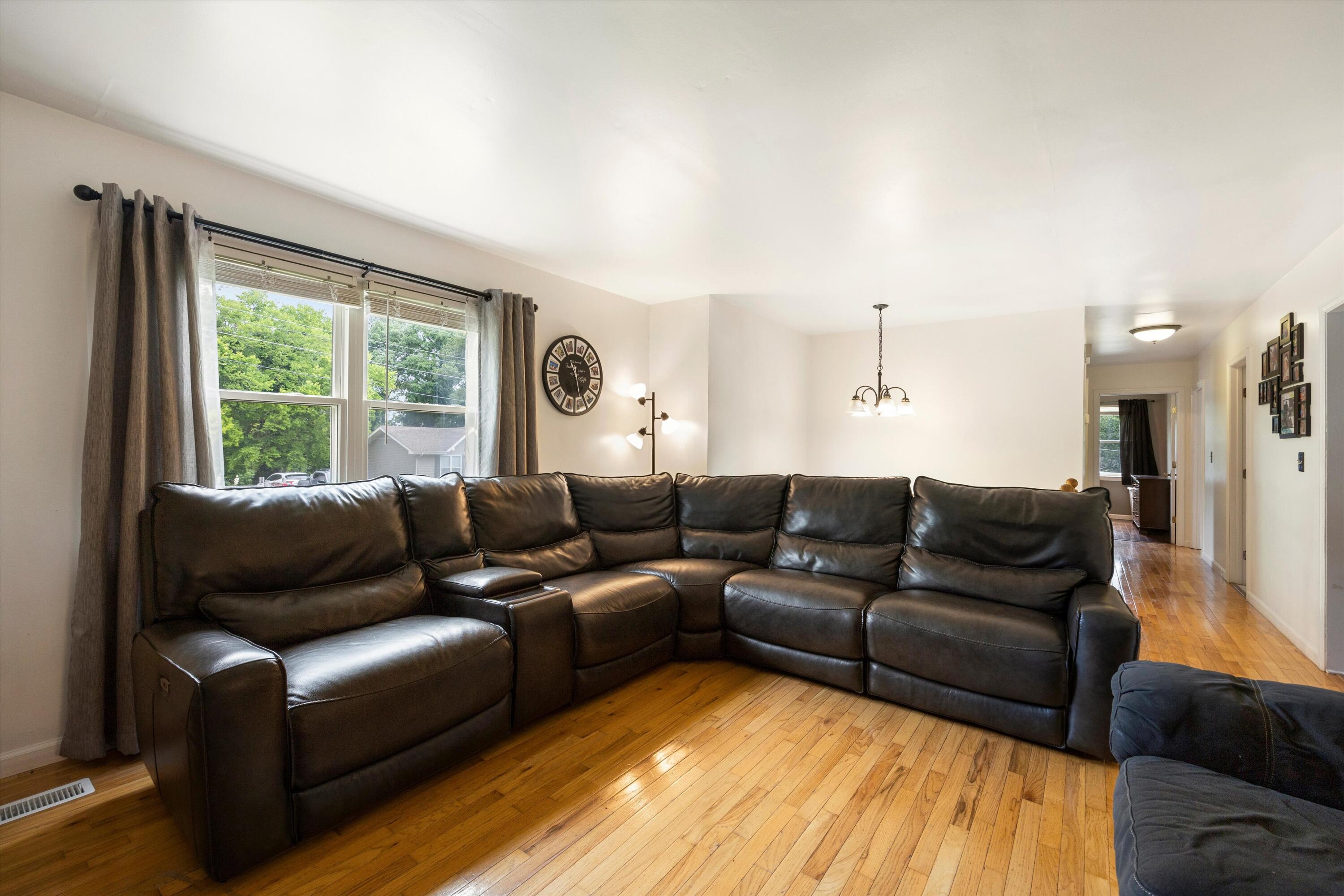 7010 Glacier Lane