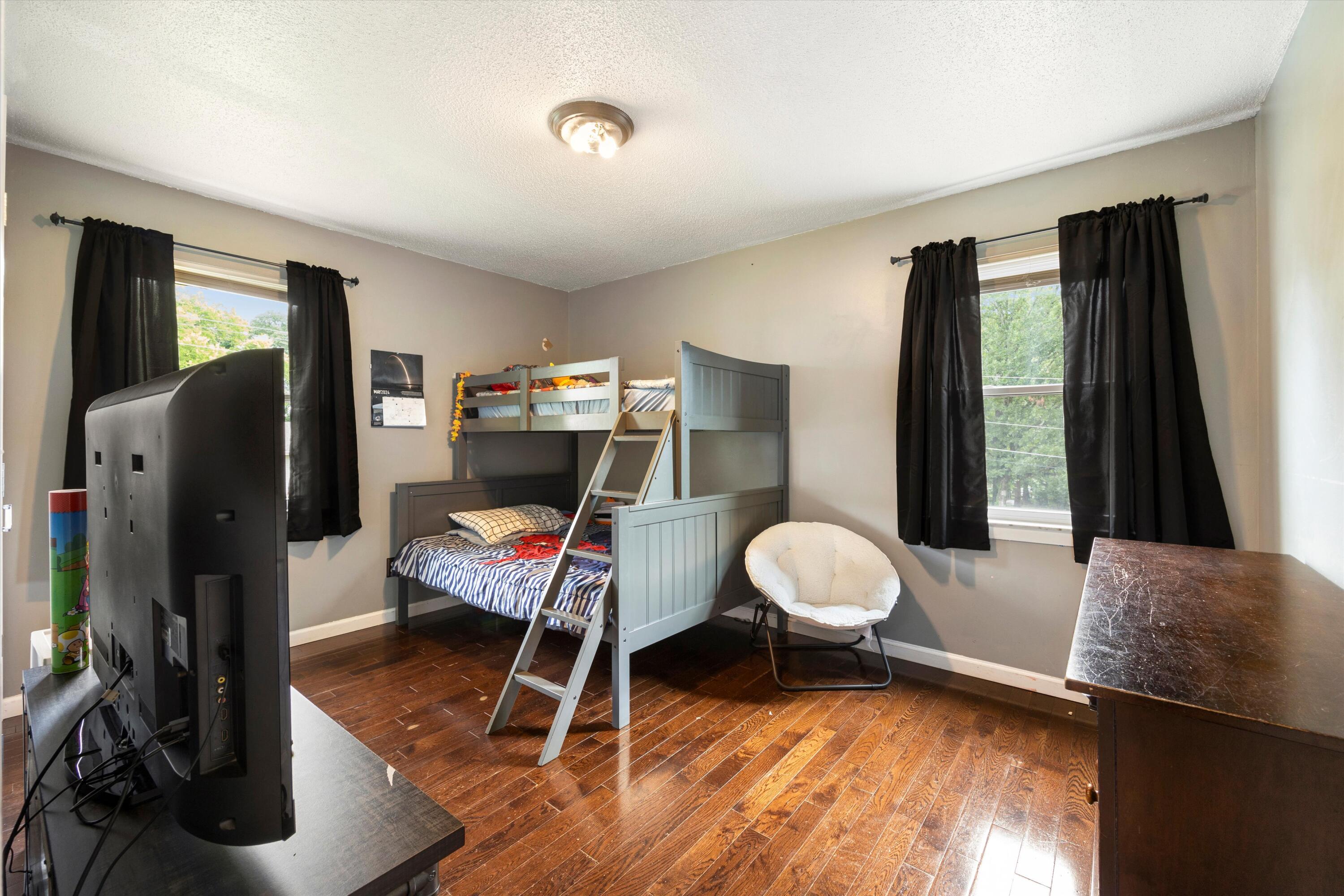 7010 Glacier Lane