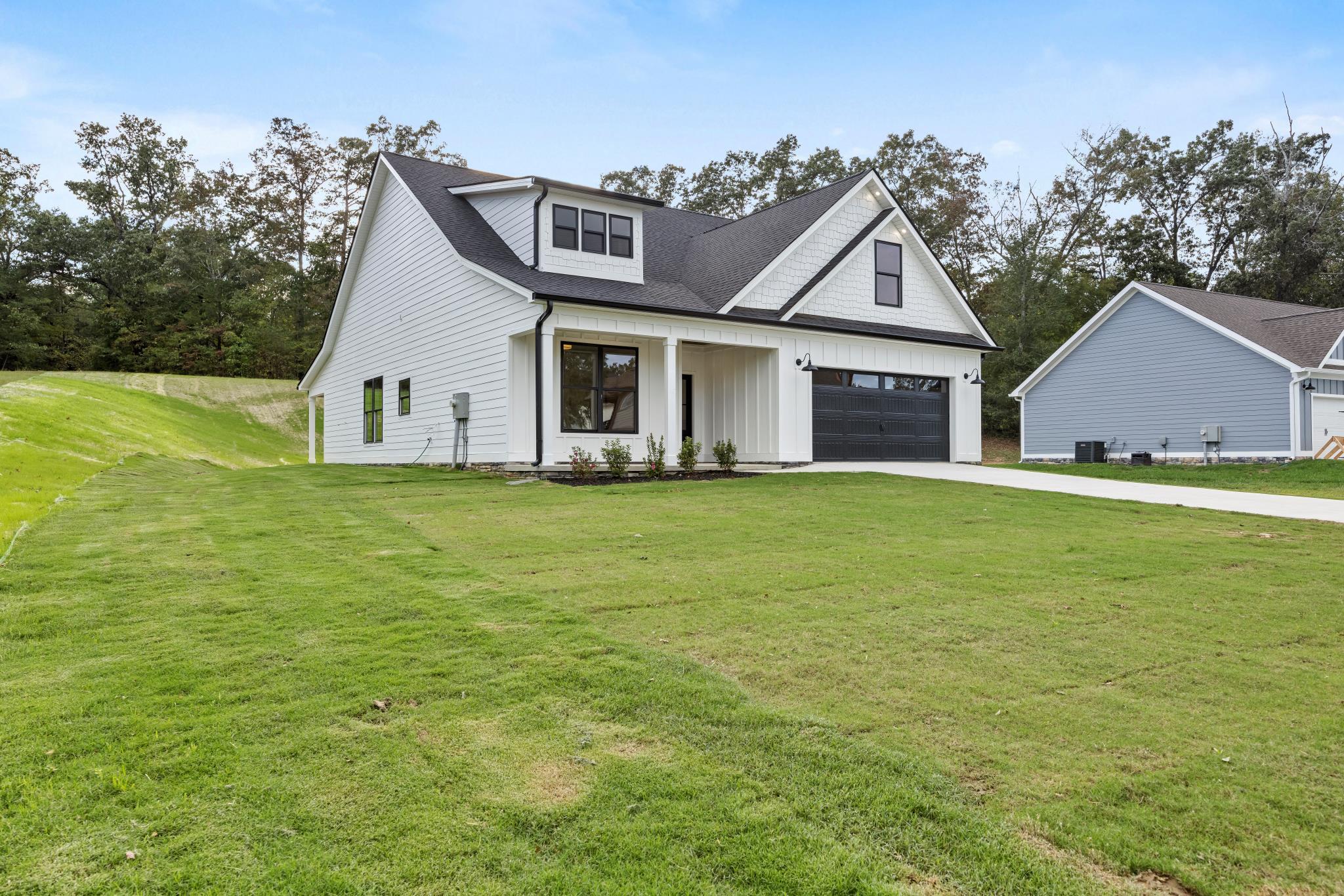 395 Sentry Oaks