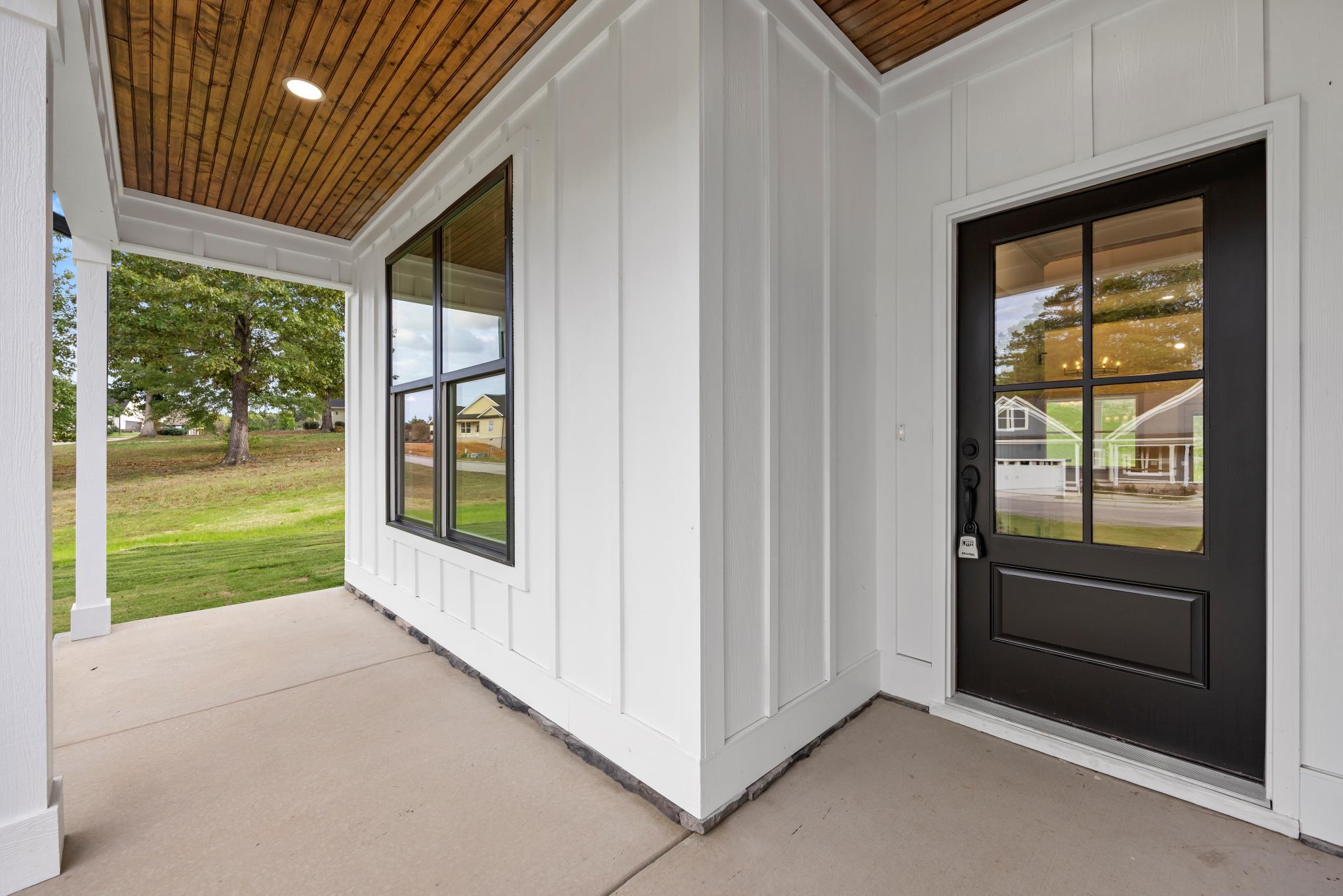 395 Sentry Oaks