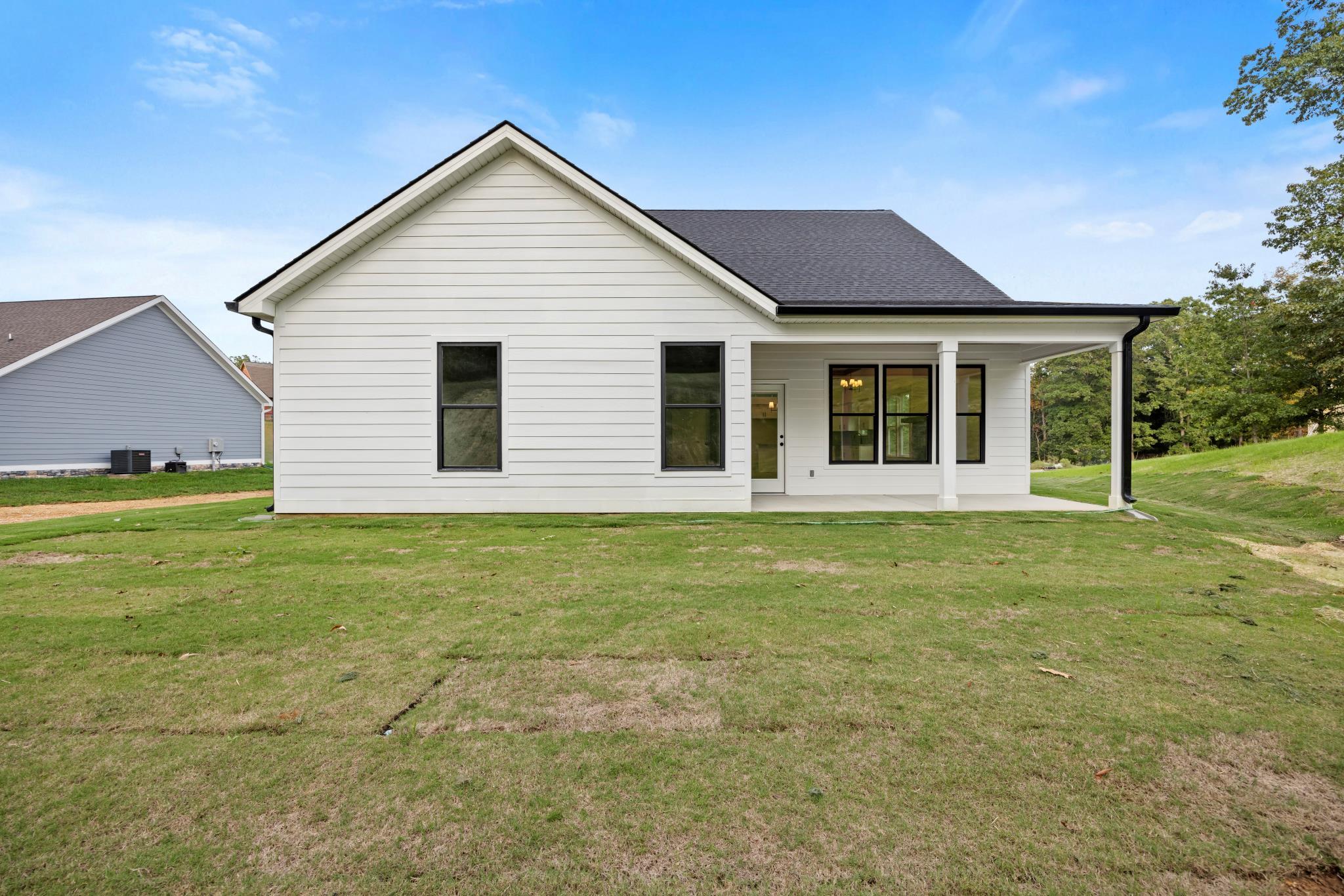 395 Sentry Oaks