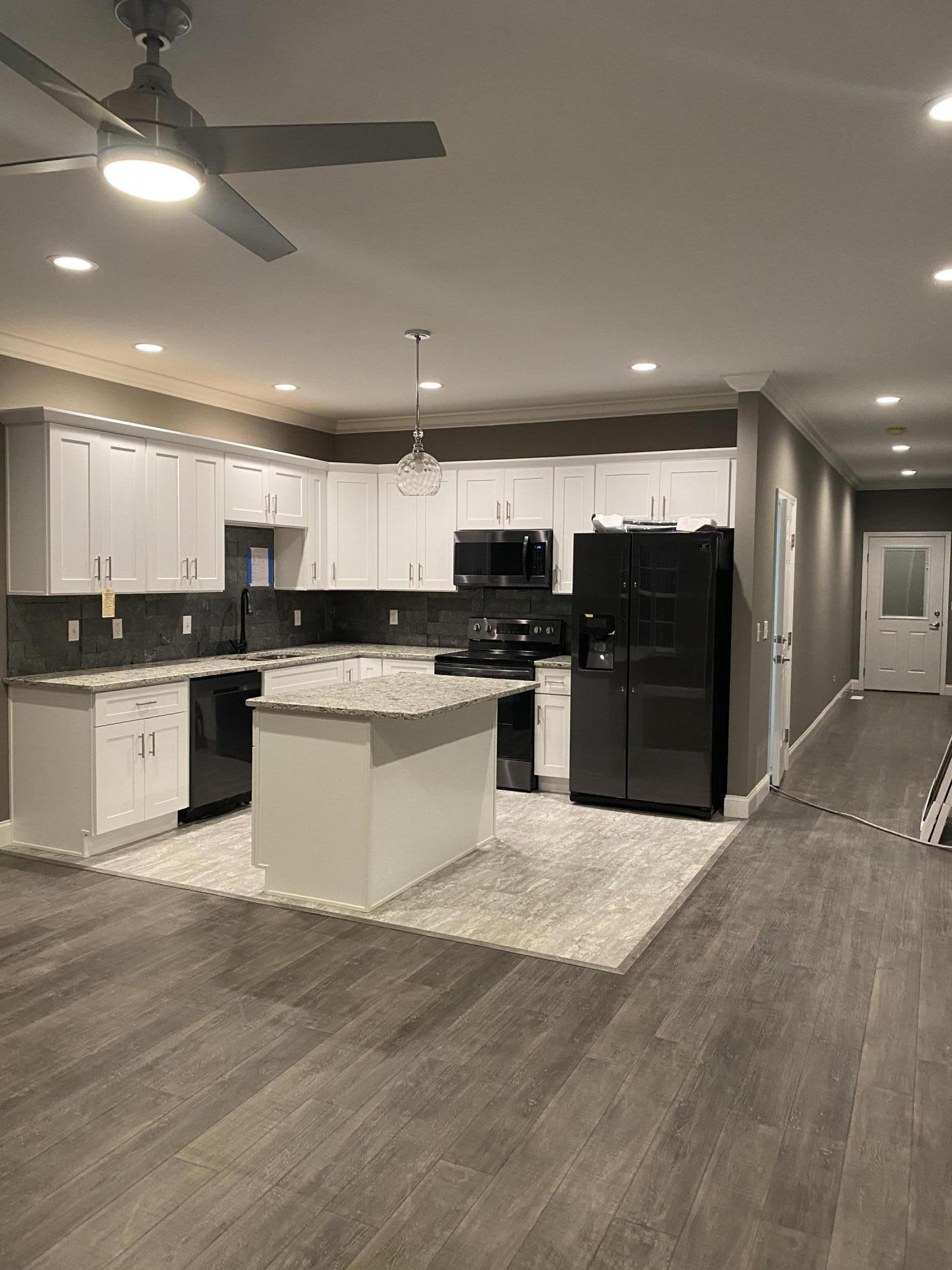 4503 Jersey Pike, 105
