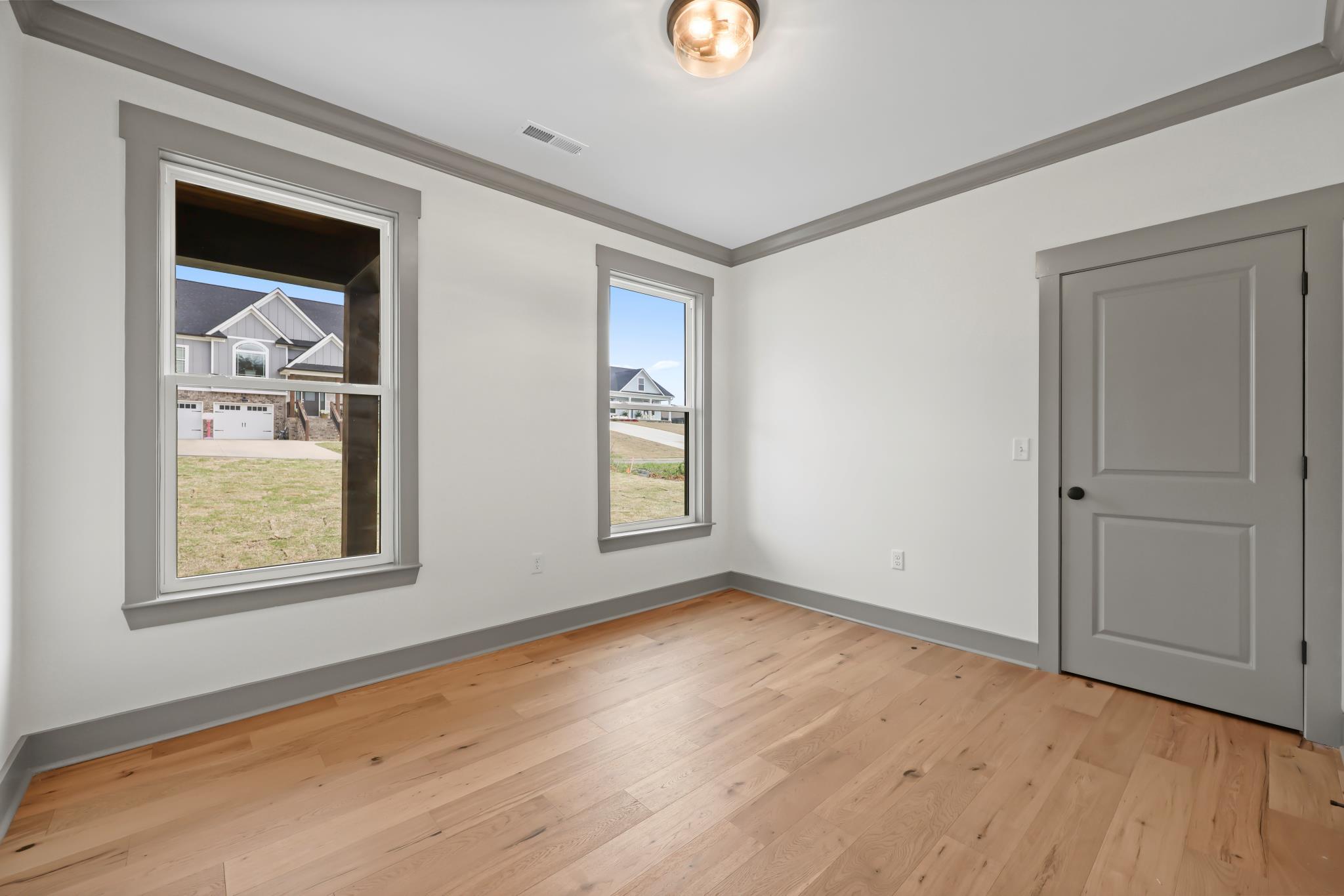 253 Sentry Oaks
