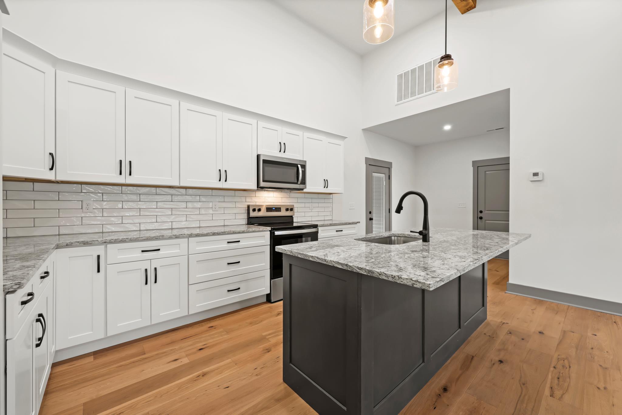 253 Sentry Oaks