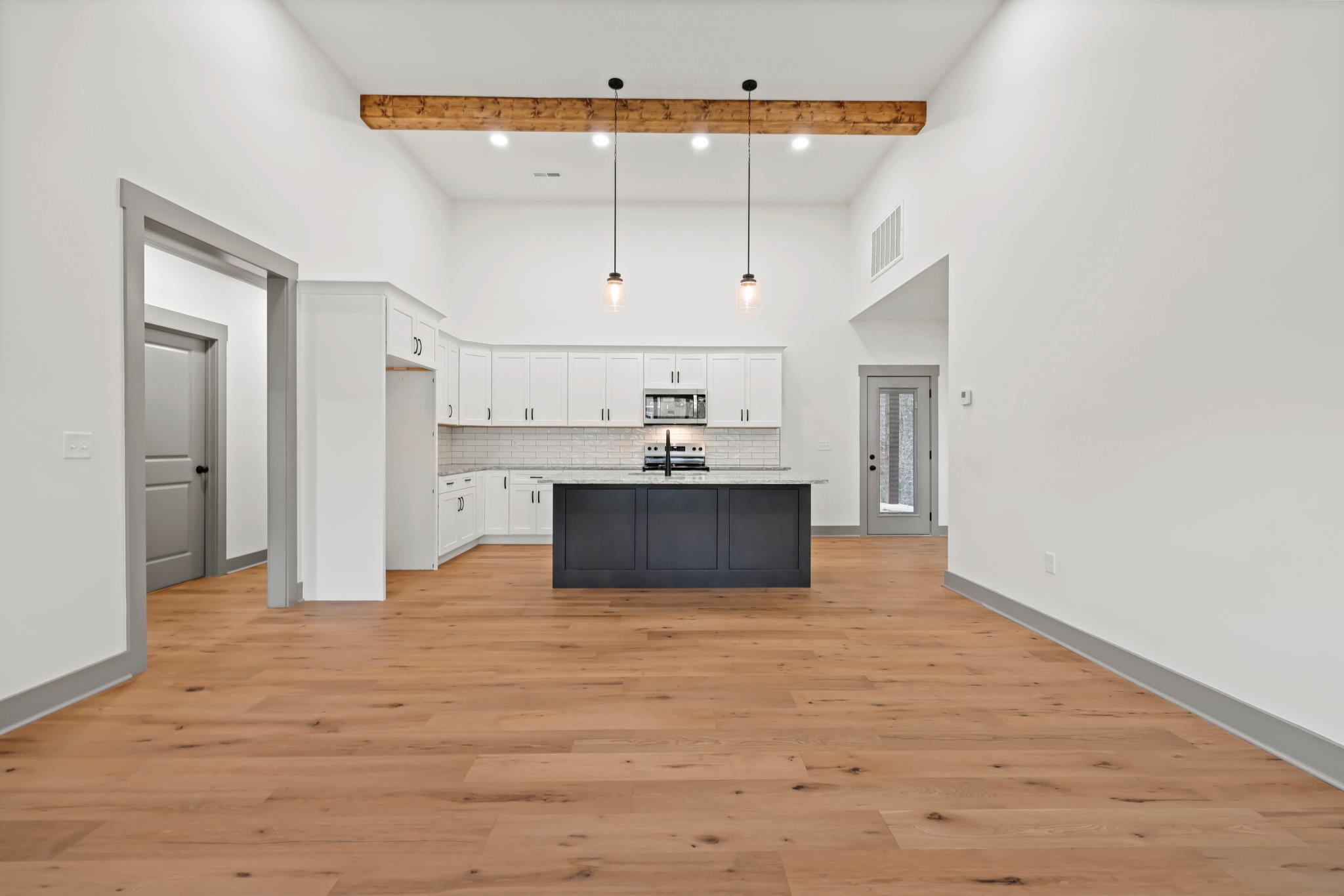 253 Sentry Oaks