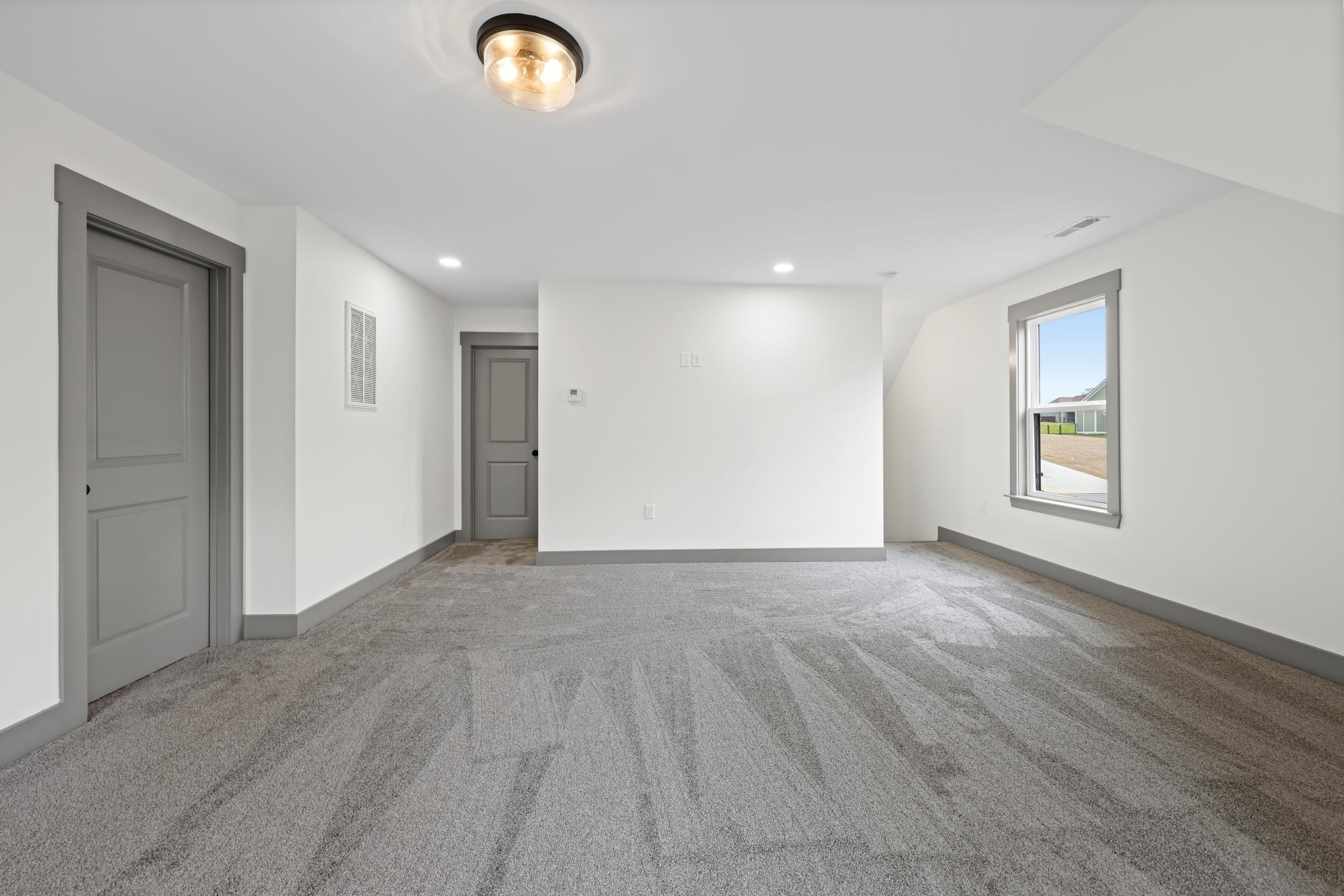 253 Sentry Oaks