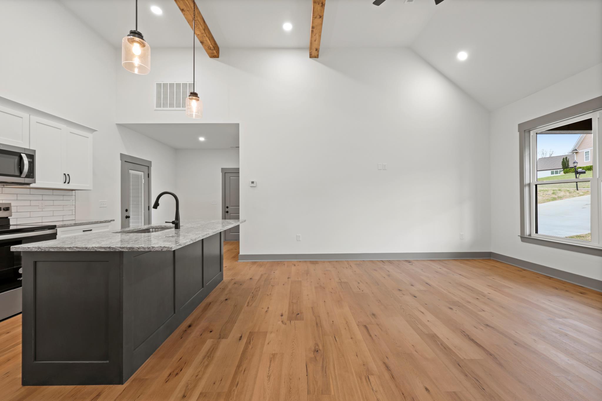 253 Sentry Oaks