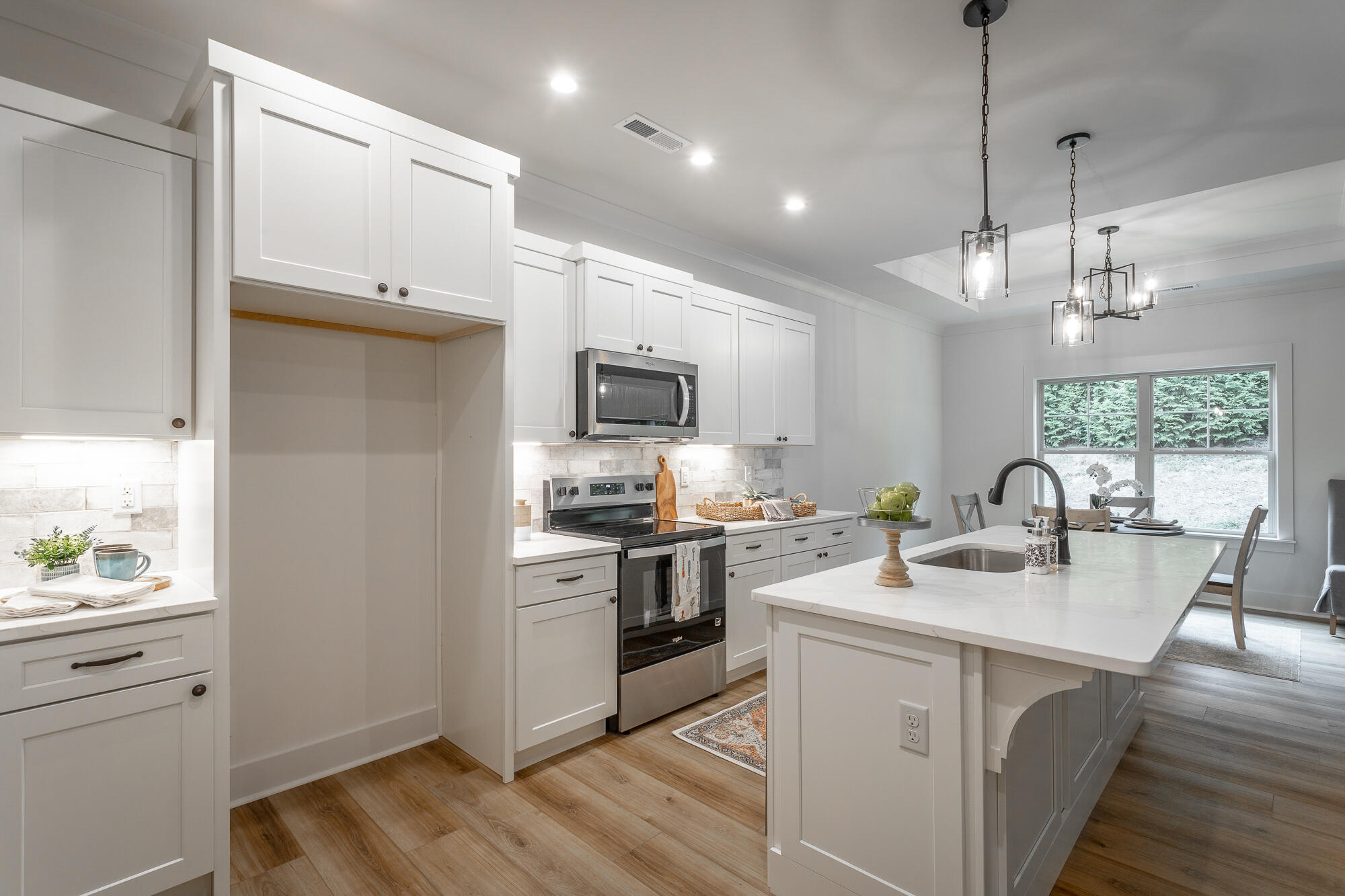 221 Willow Grove Court