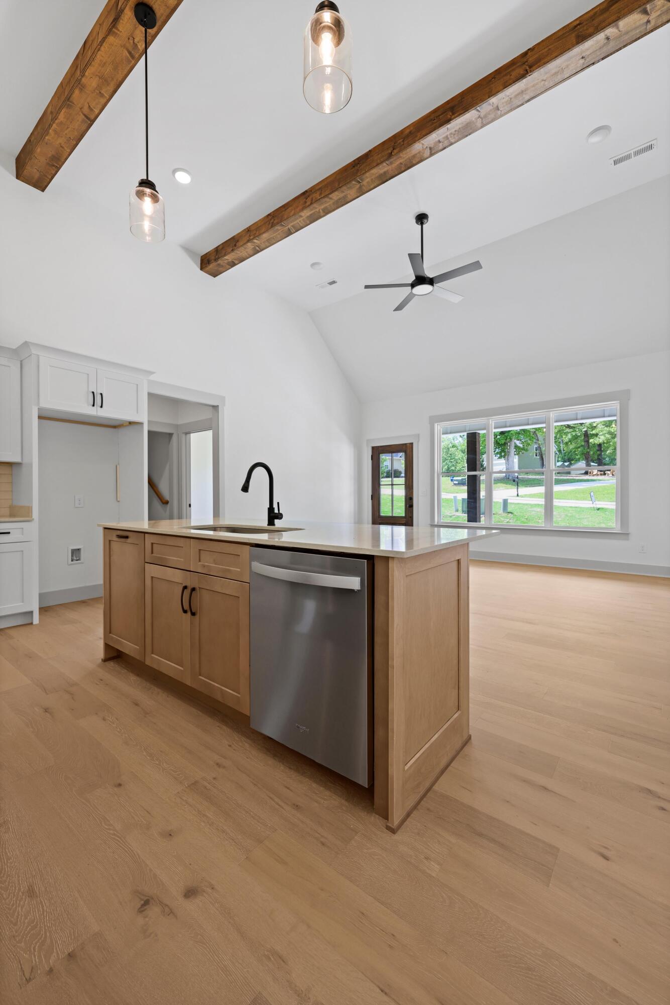360 Sentry Oaks