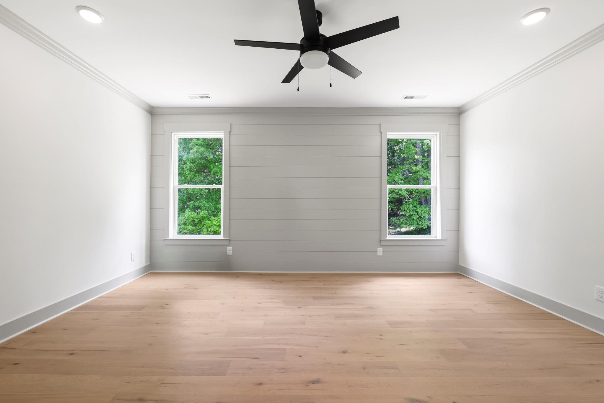 360 Sentry Oaks