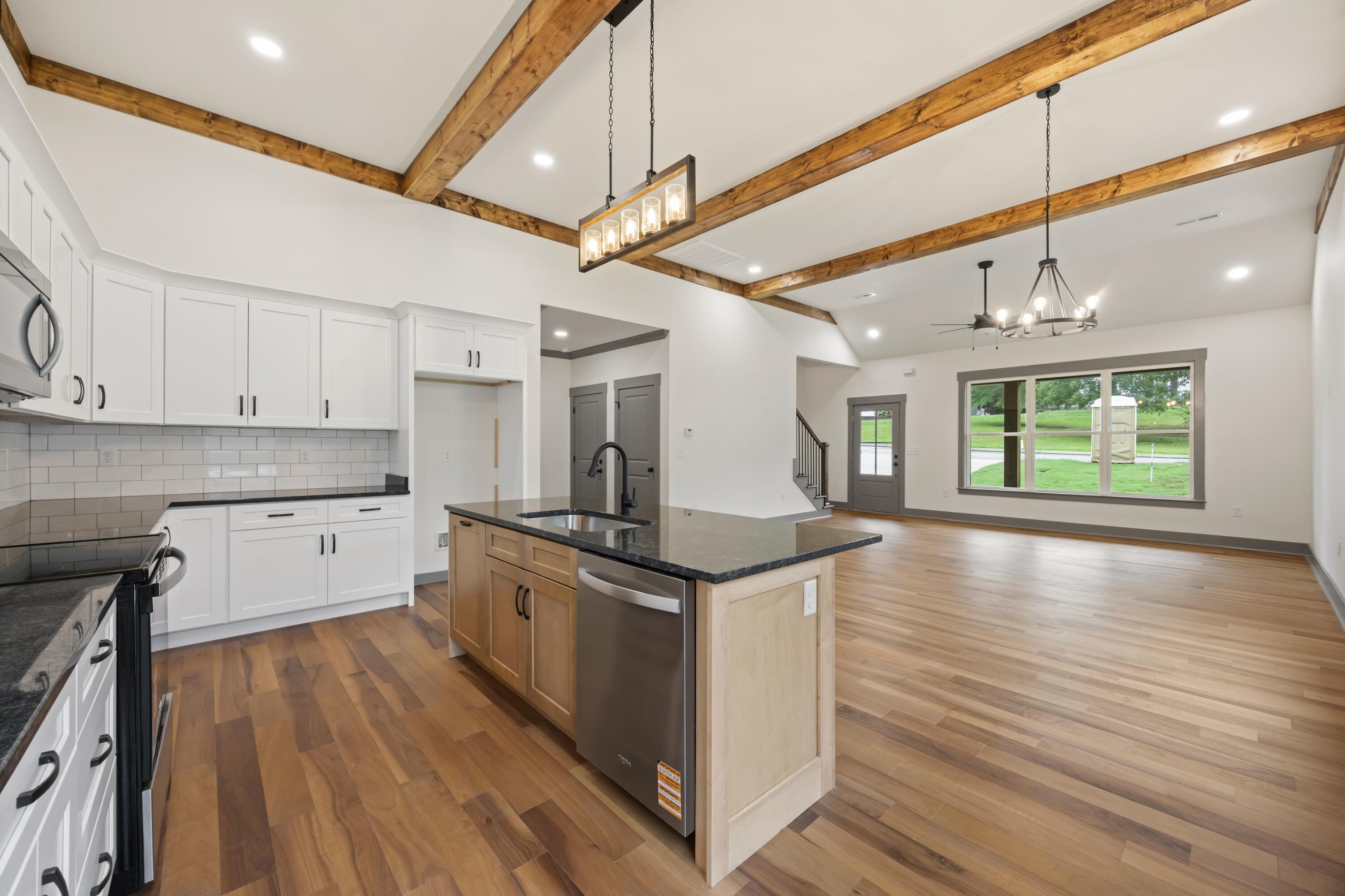 378 Sentry Oaks