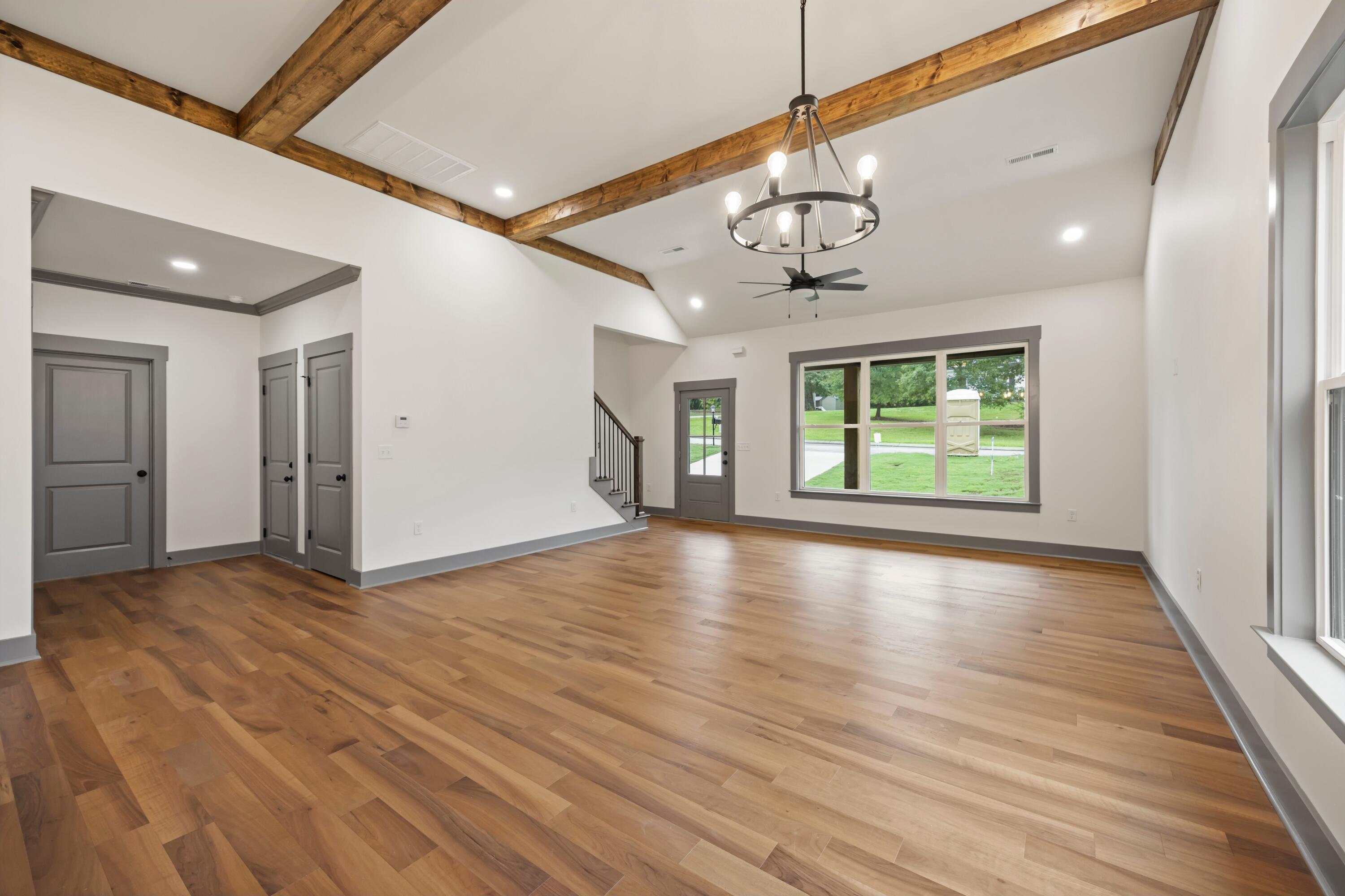 378 Sentry Oaks