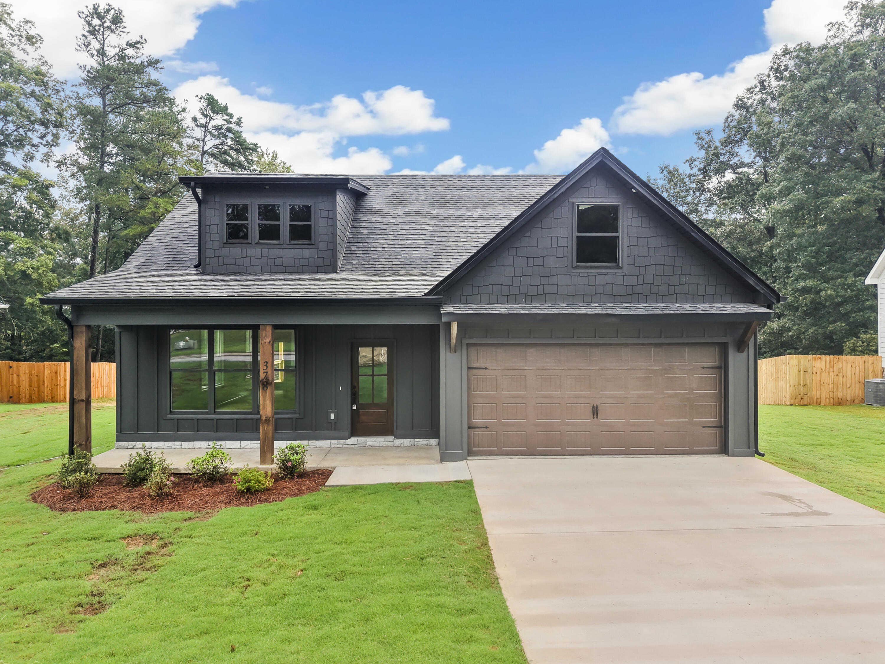 378 Sentry Oaks
