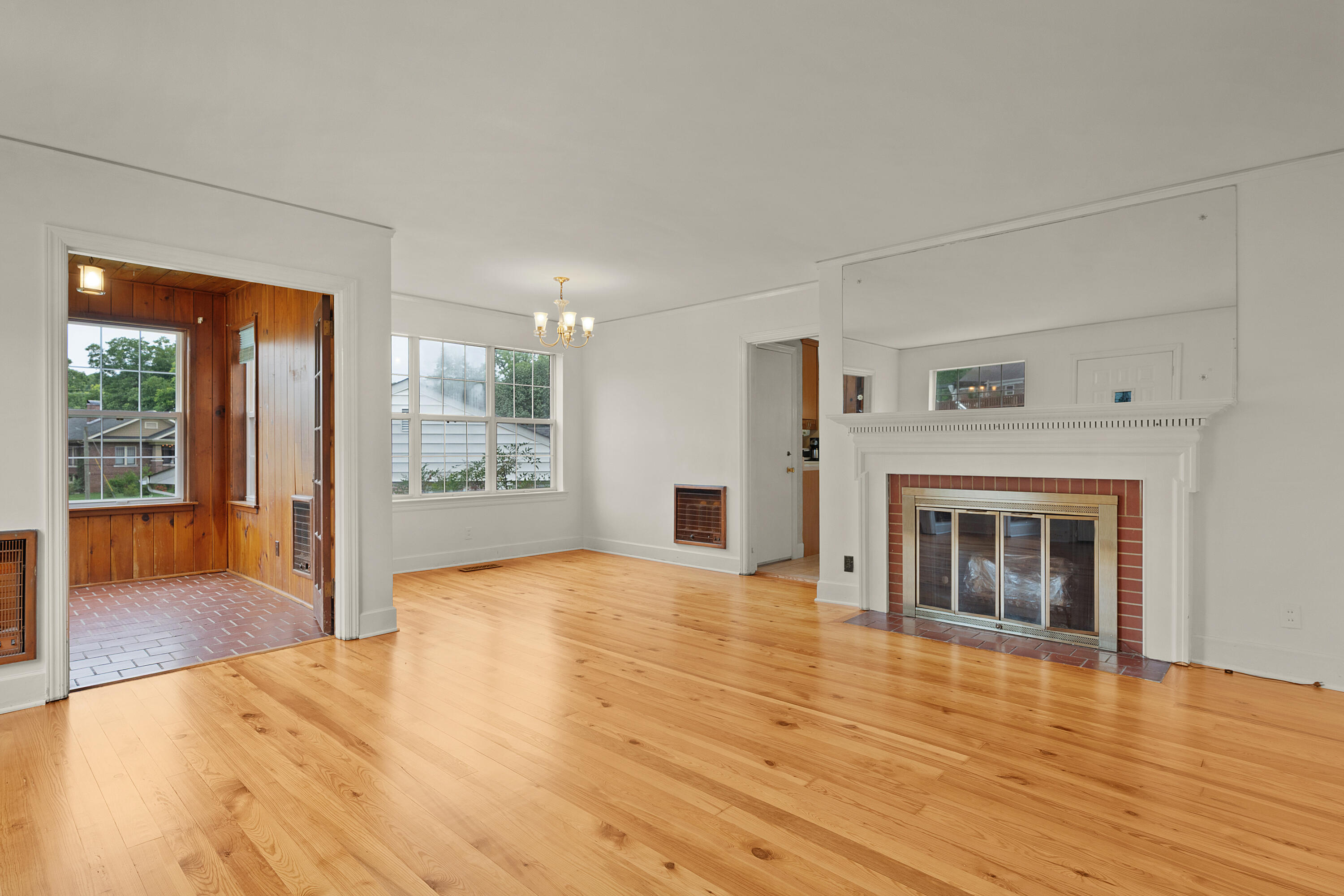 3628 Glendon Drive