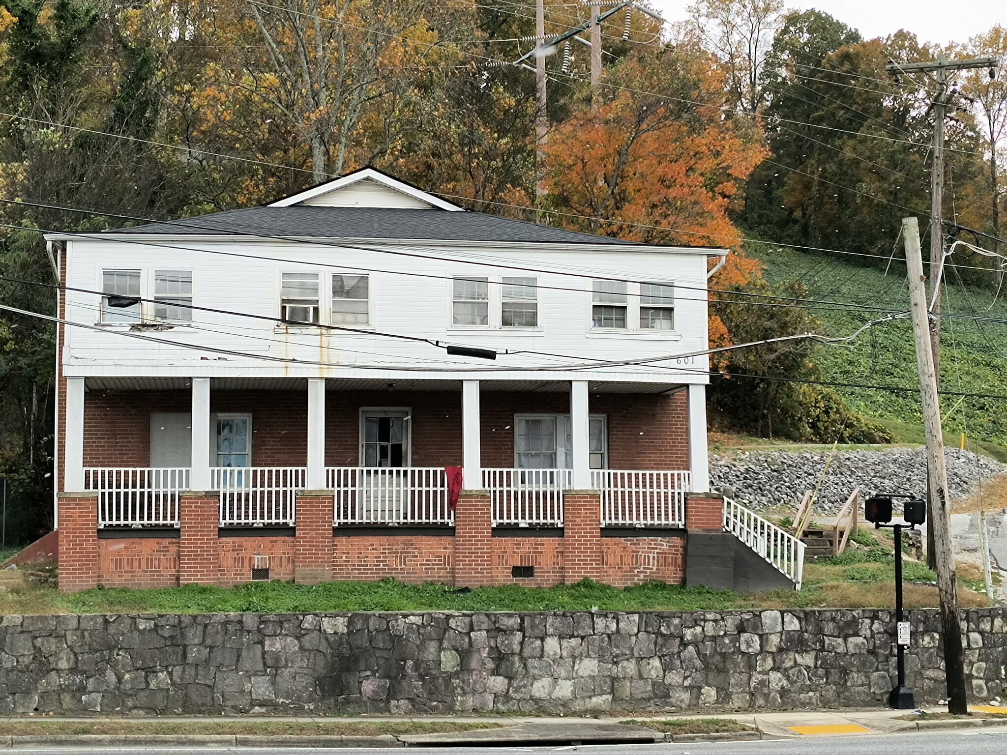 601 Chickamauga Avenue