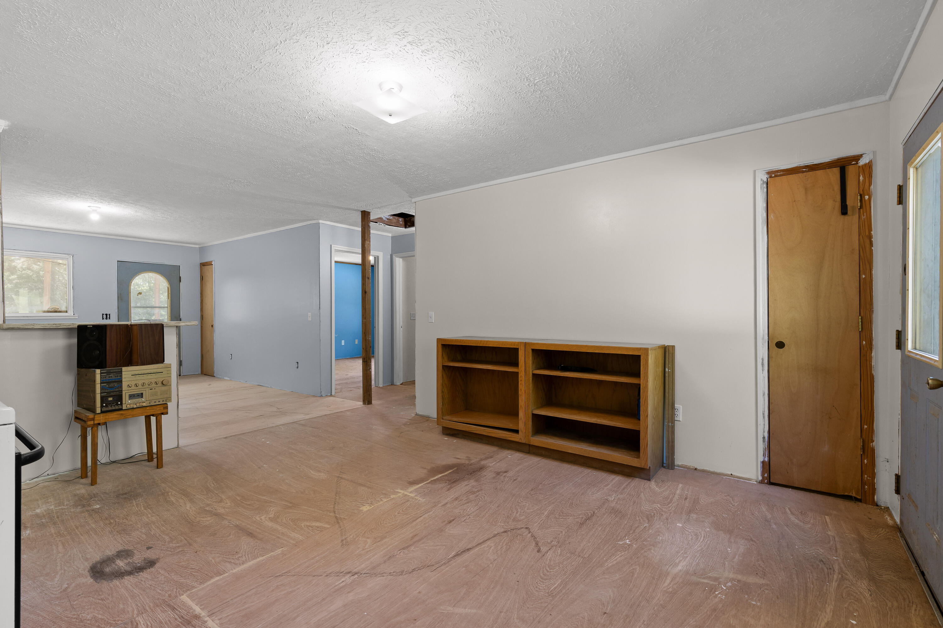 1013 Hotwater Road