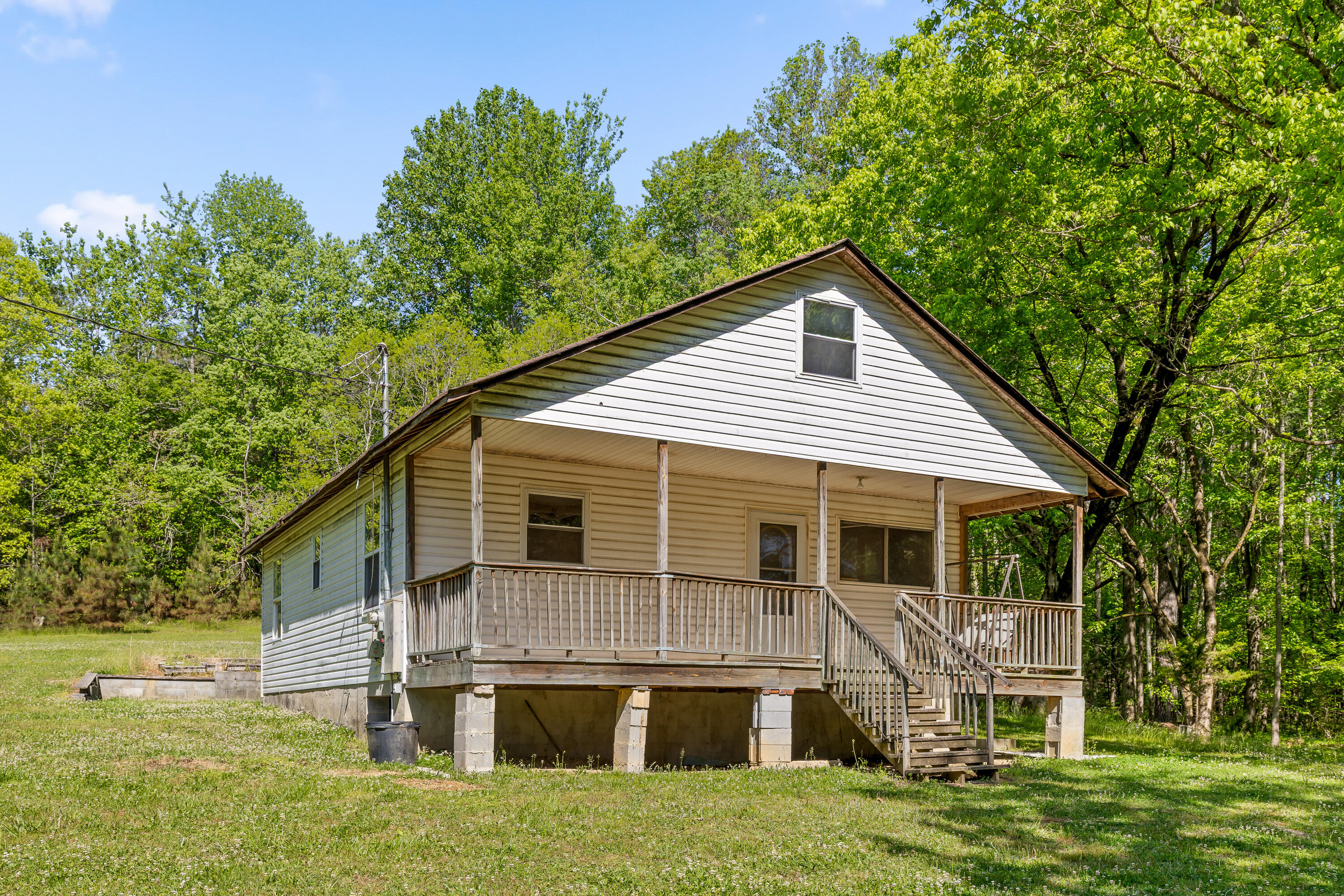 1013 Hotwater Road