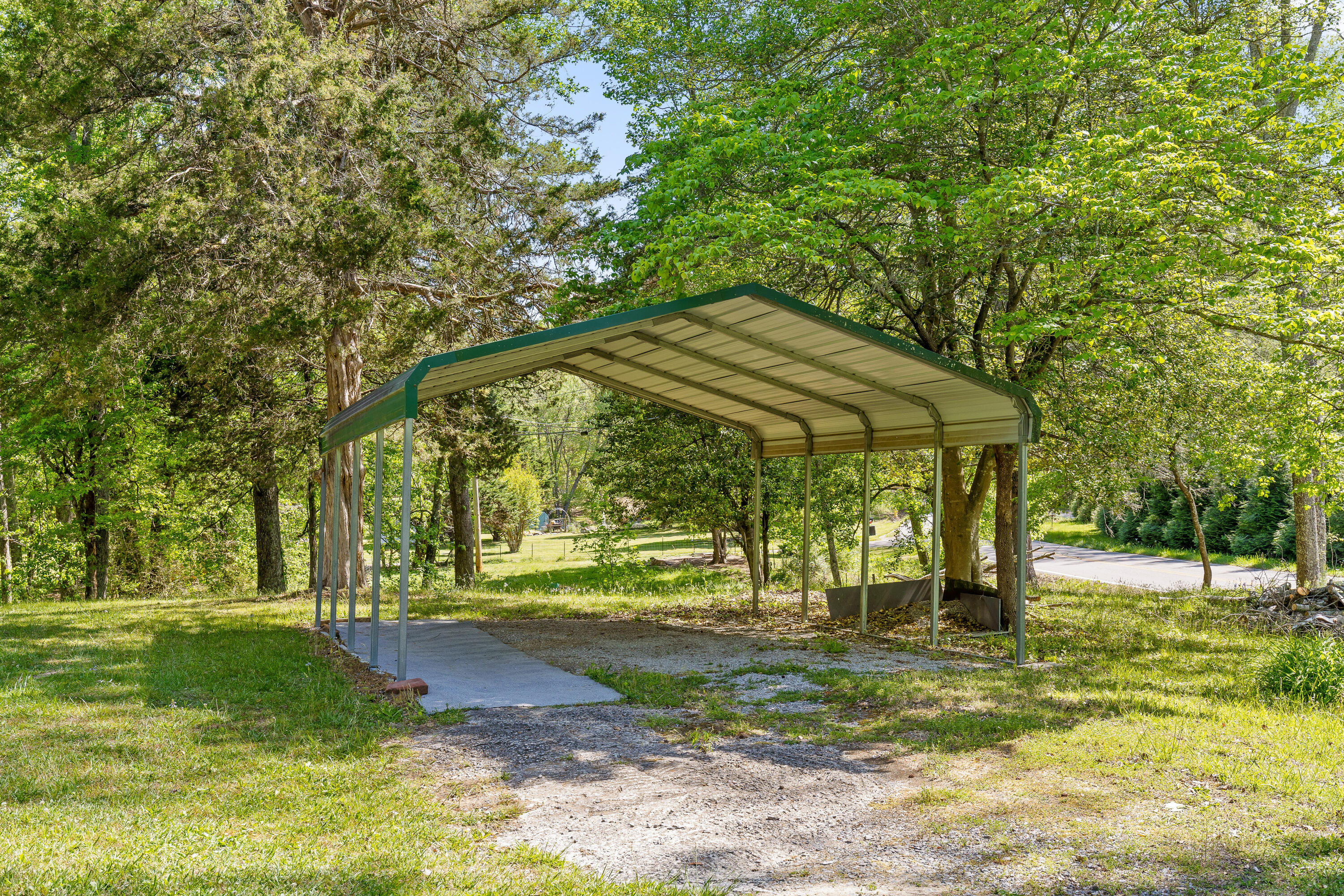 1013 Hotwater Road