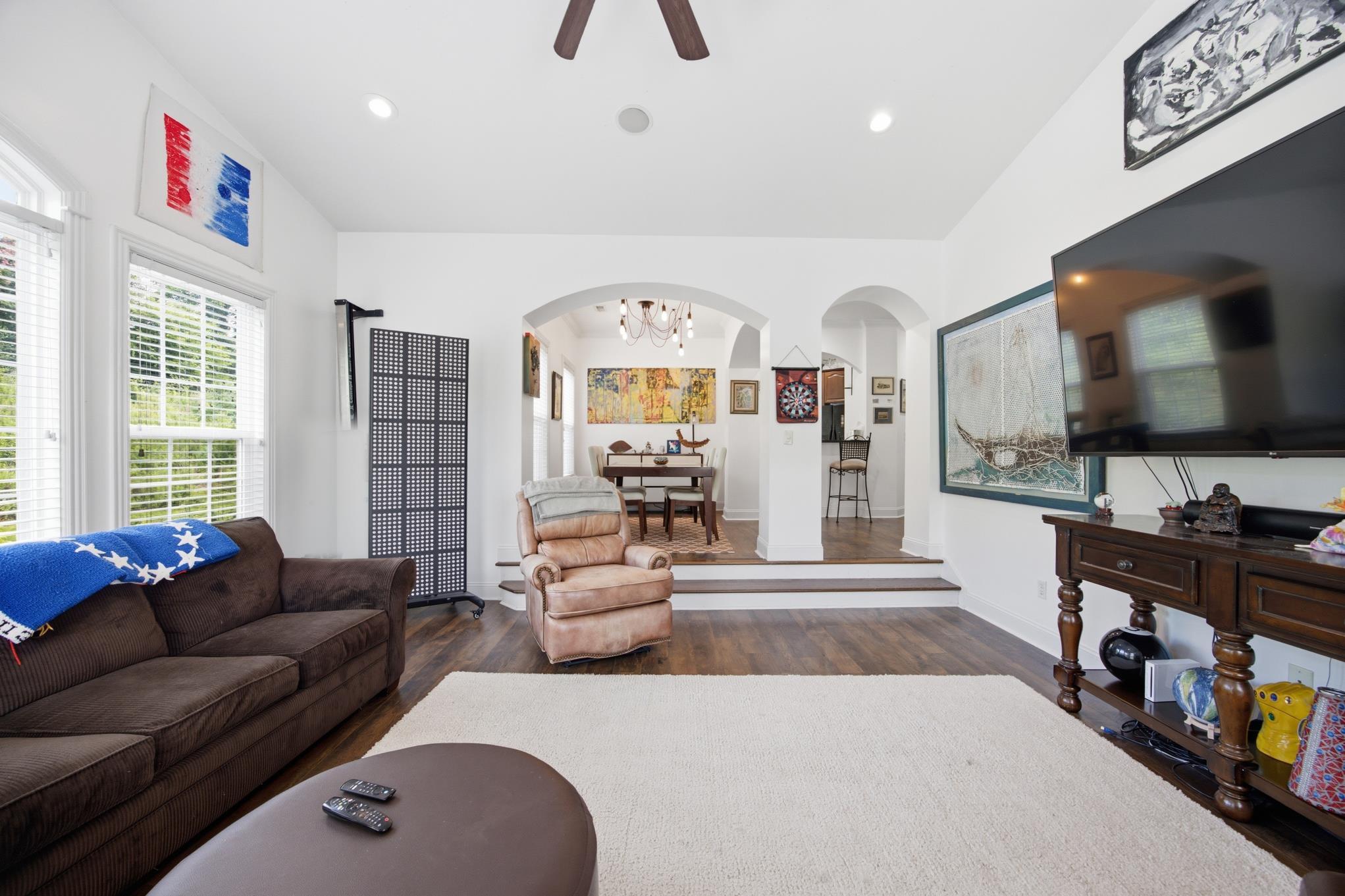 309 Renaissance Court