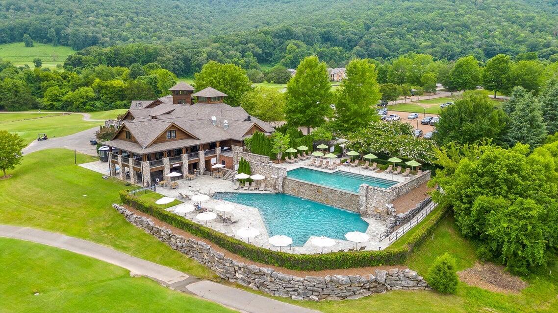 309 Renaissance Court