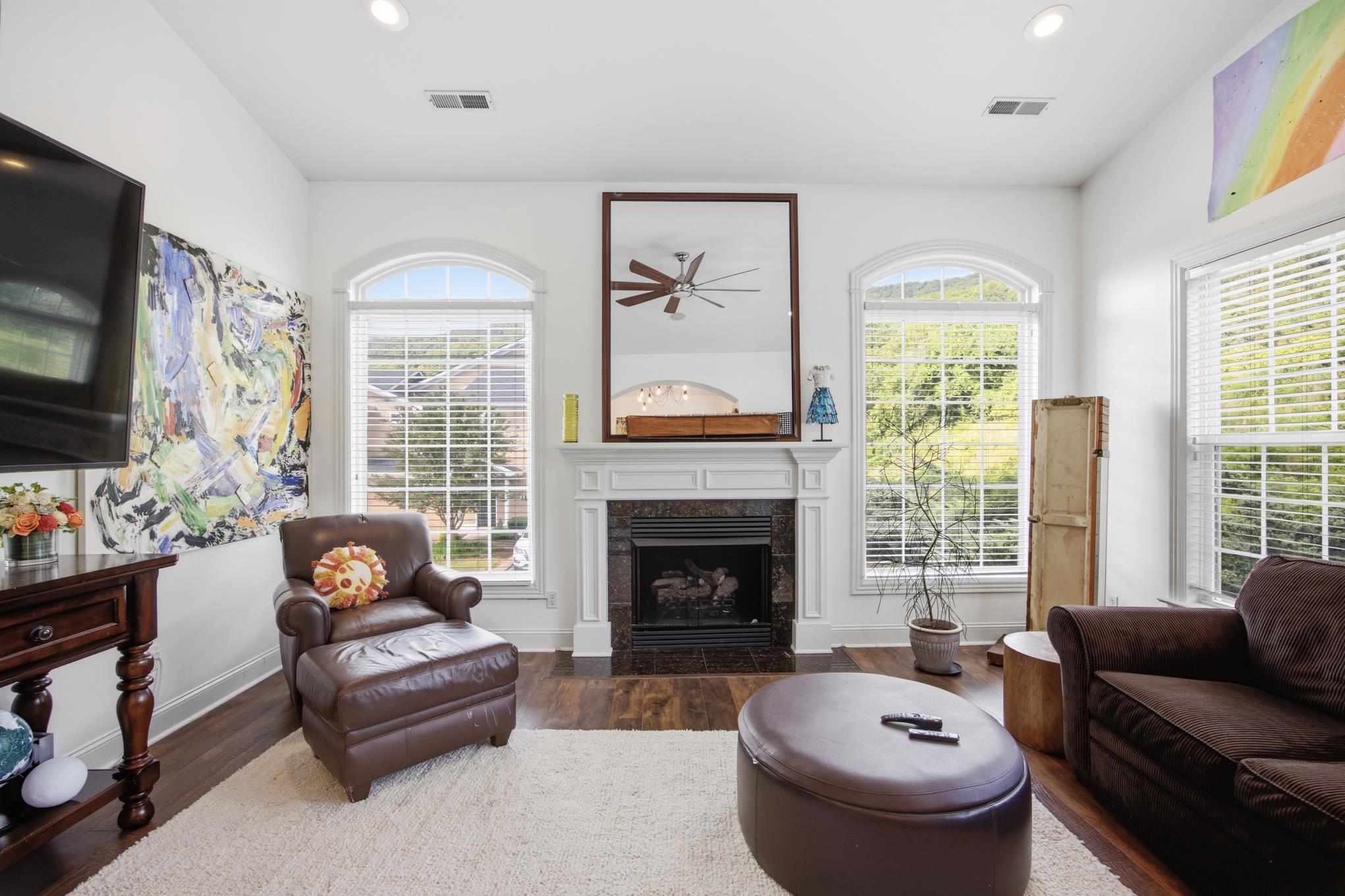309 Renaissance Court