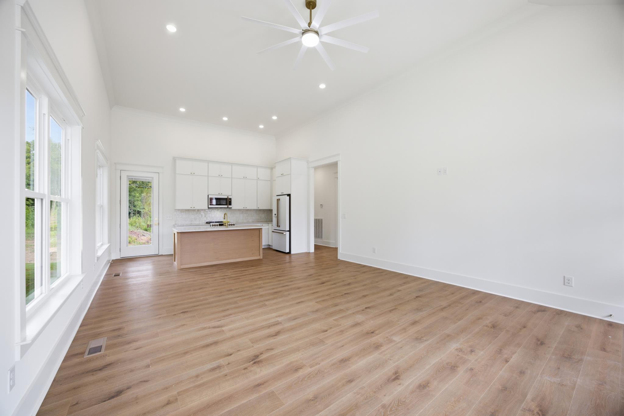 358 Thomas Road