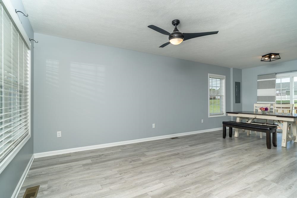 391 SUNSET SPRINGS CT