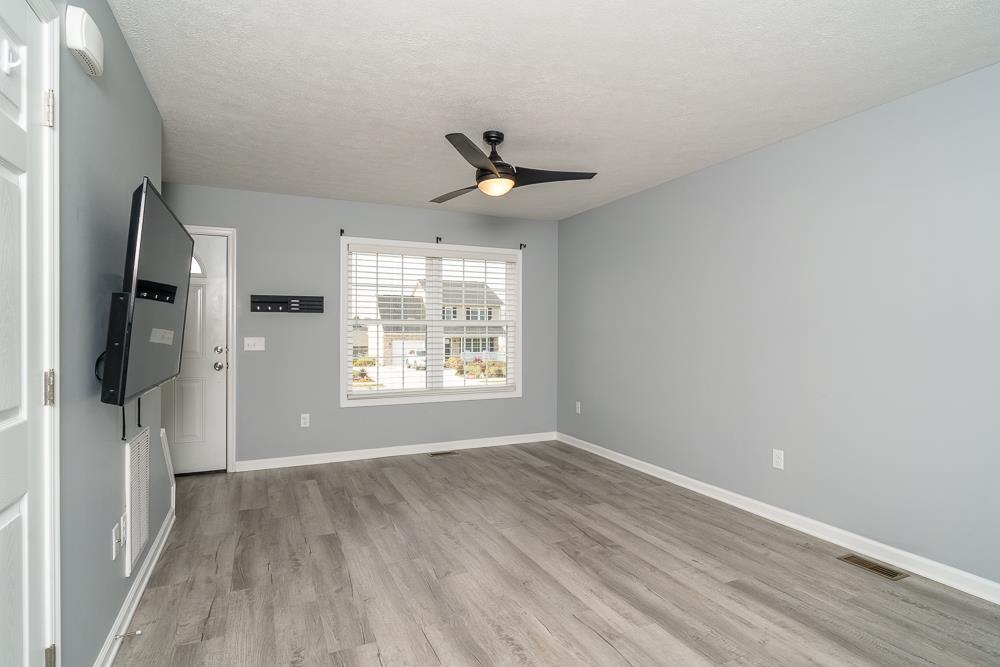 391 SUNSET SPRINGS CT