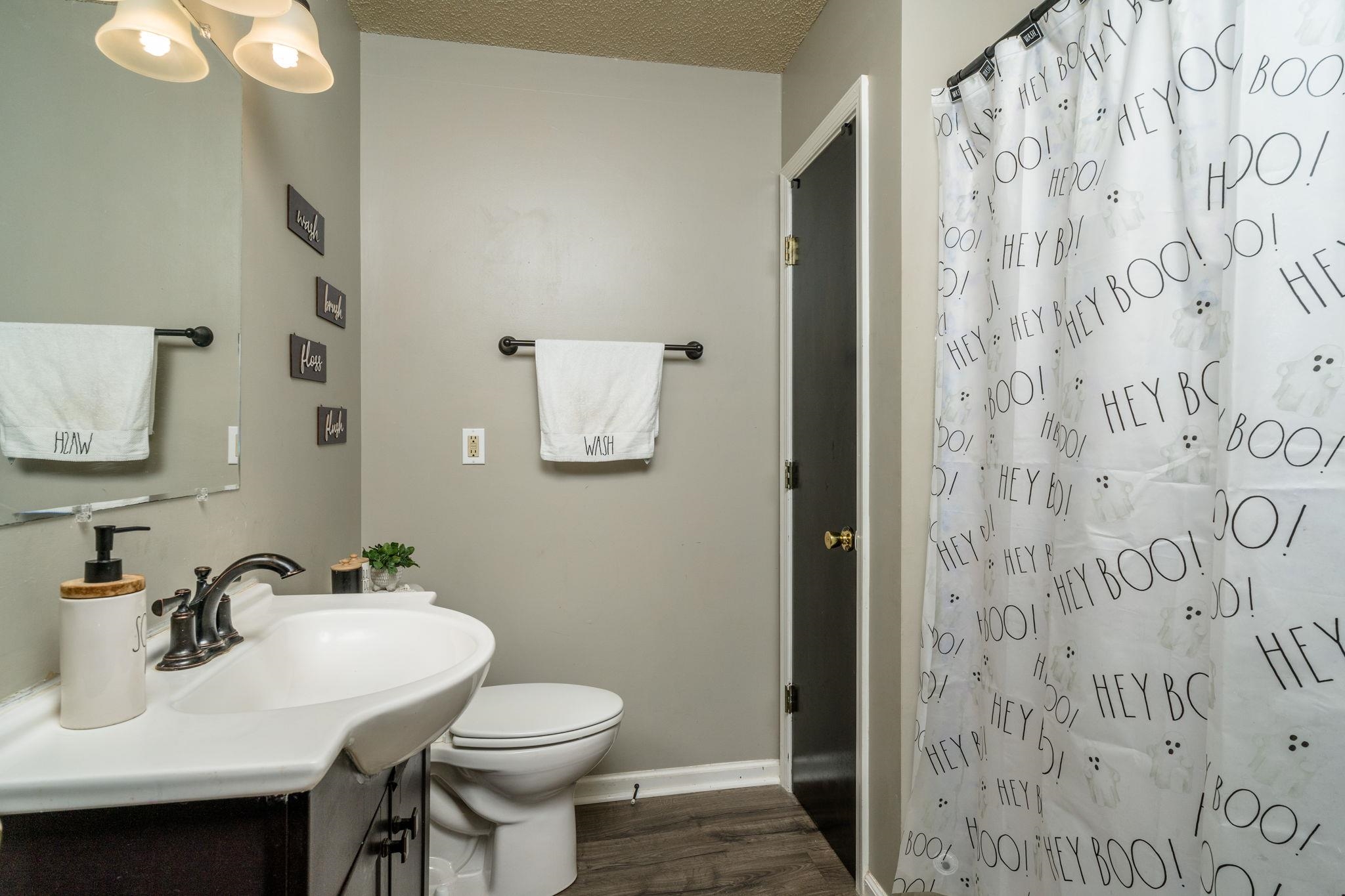146 TORRY LN