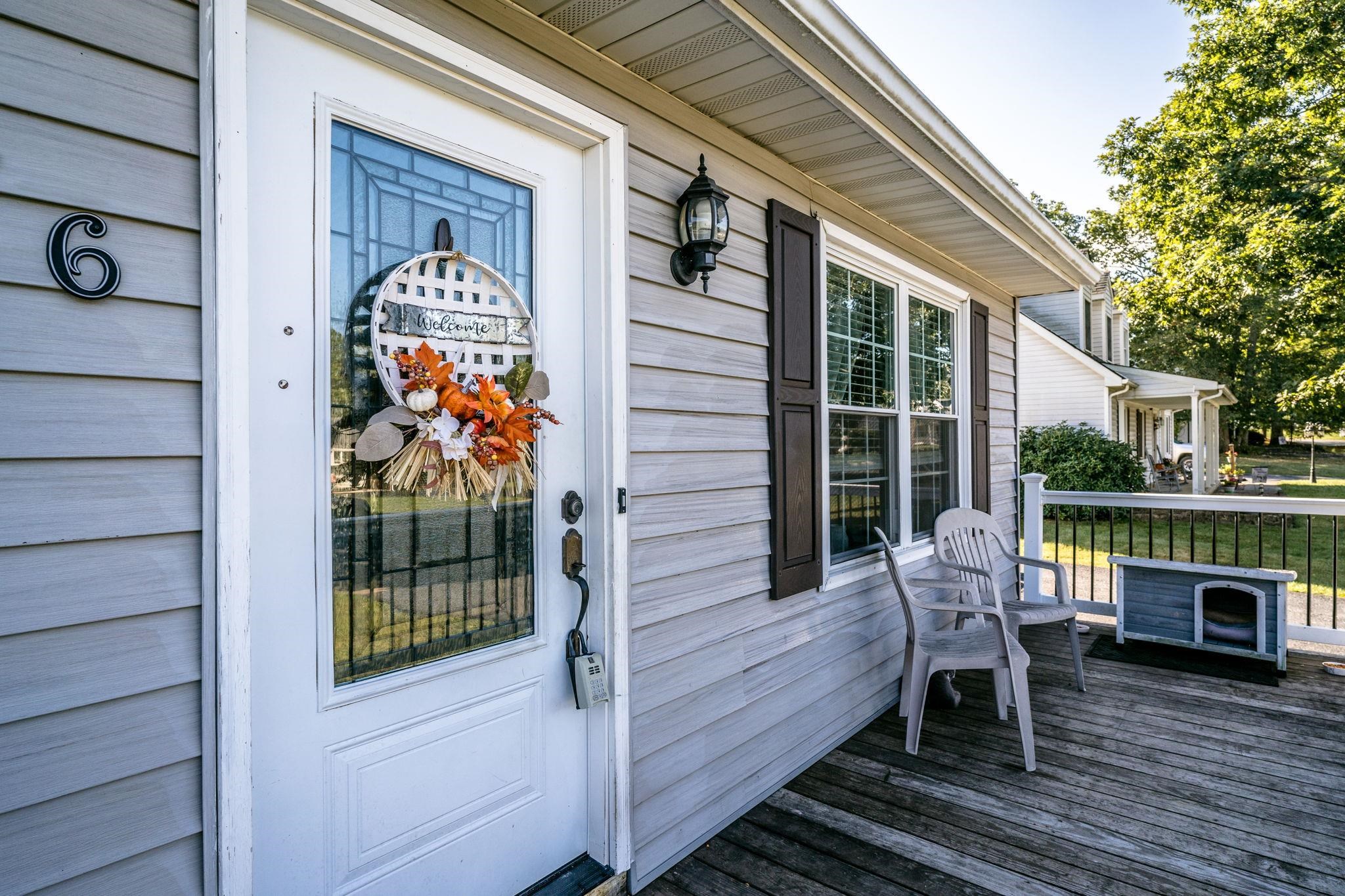 146 TORRY LN