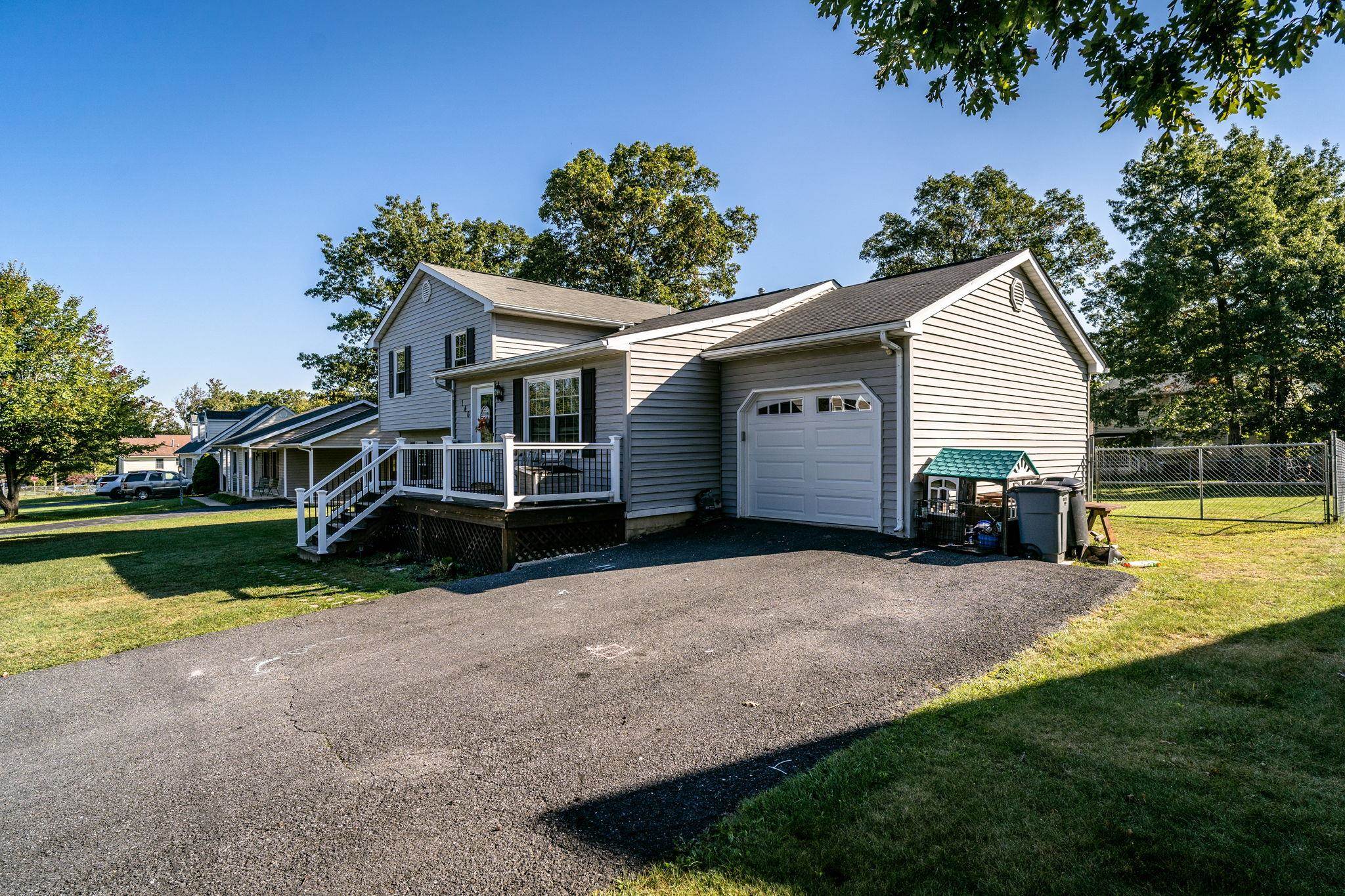 146 TORRY LN