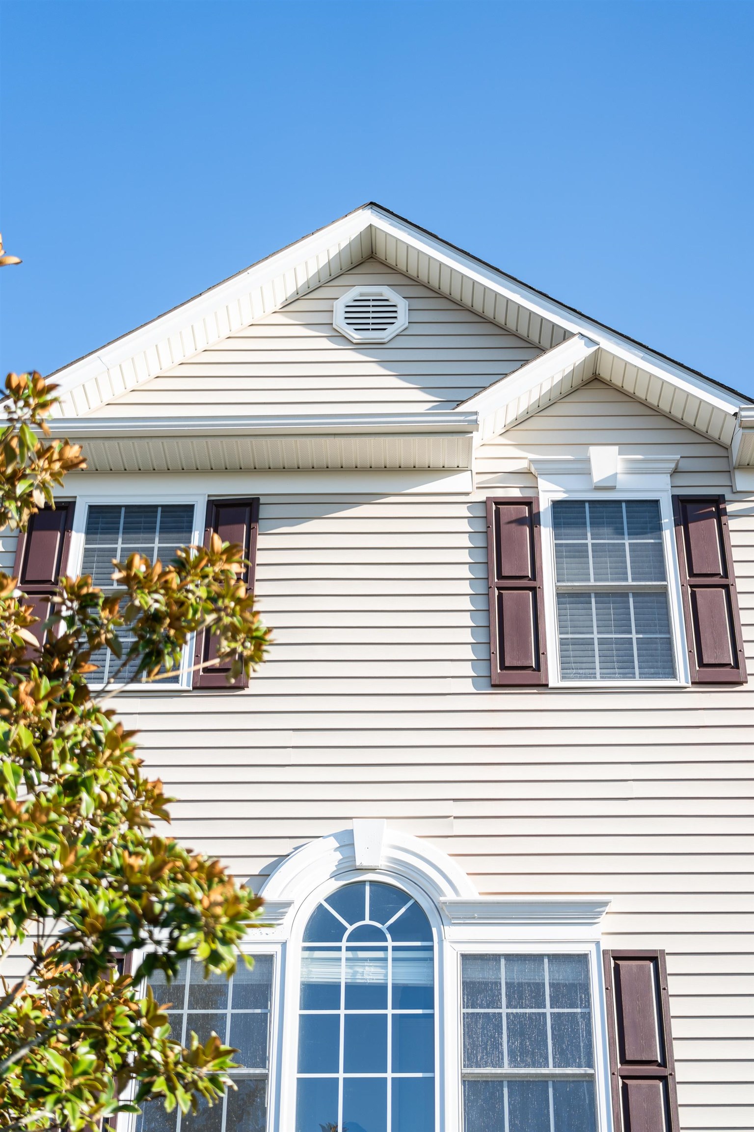 1425 FLOWING SPRING LN