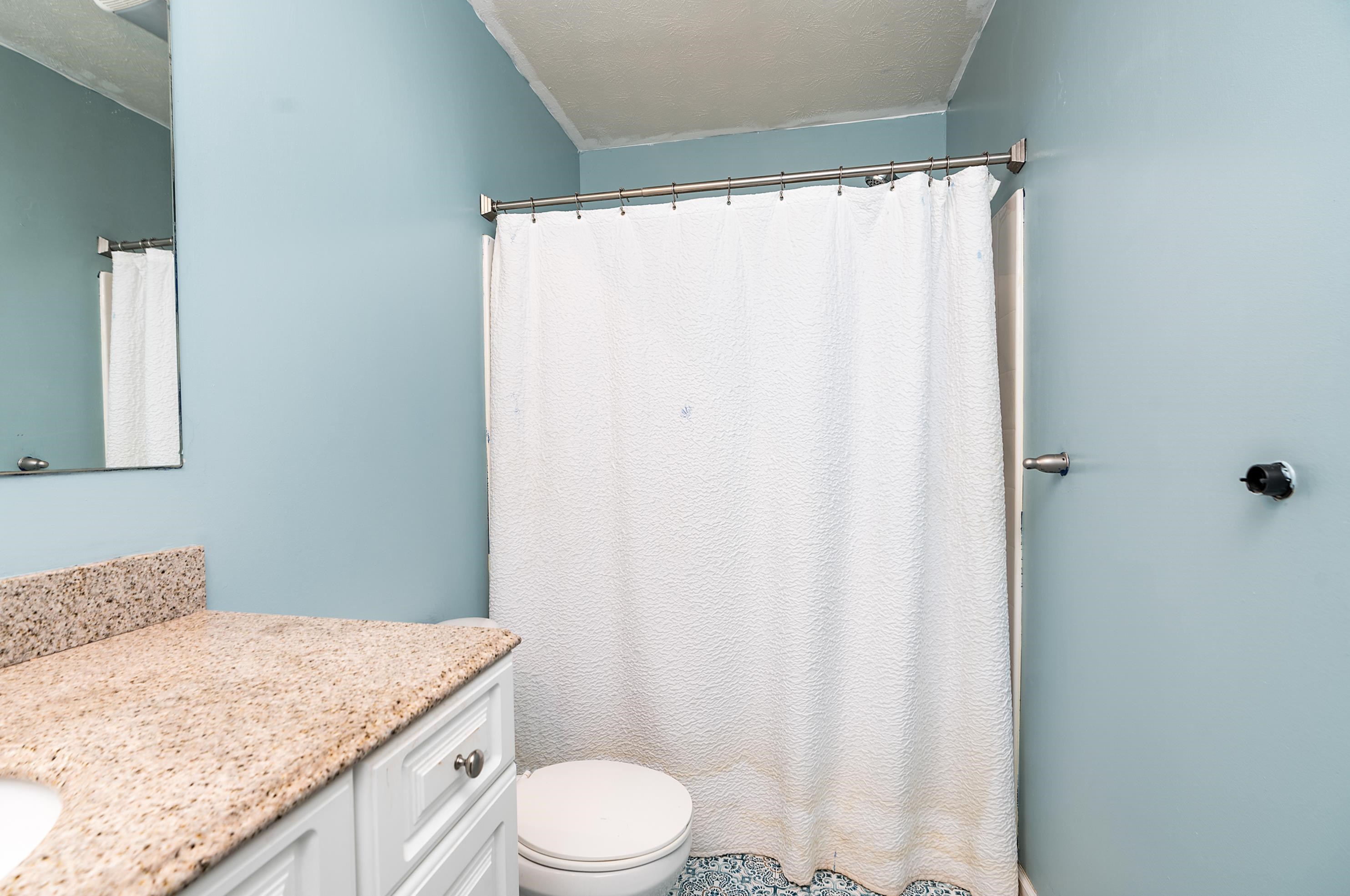 1425 FLOWING SPRING LN