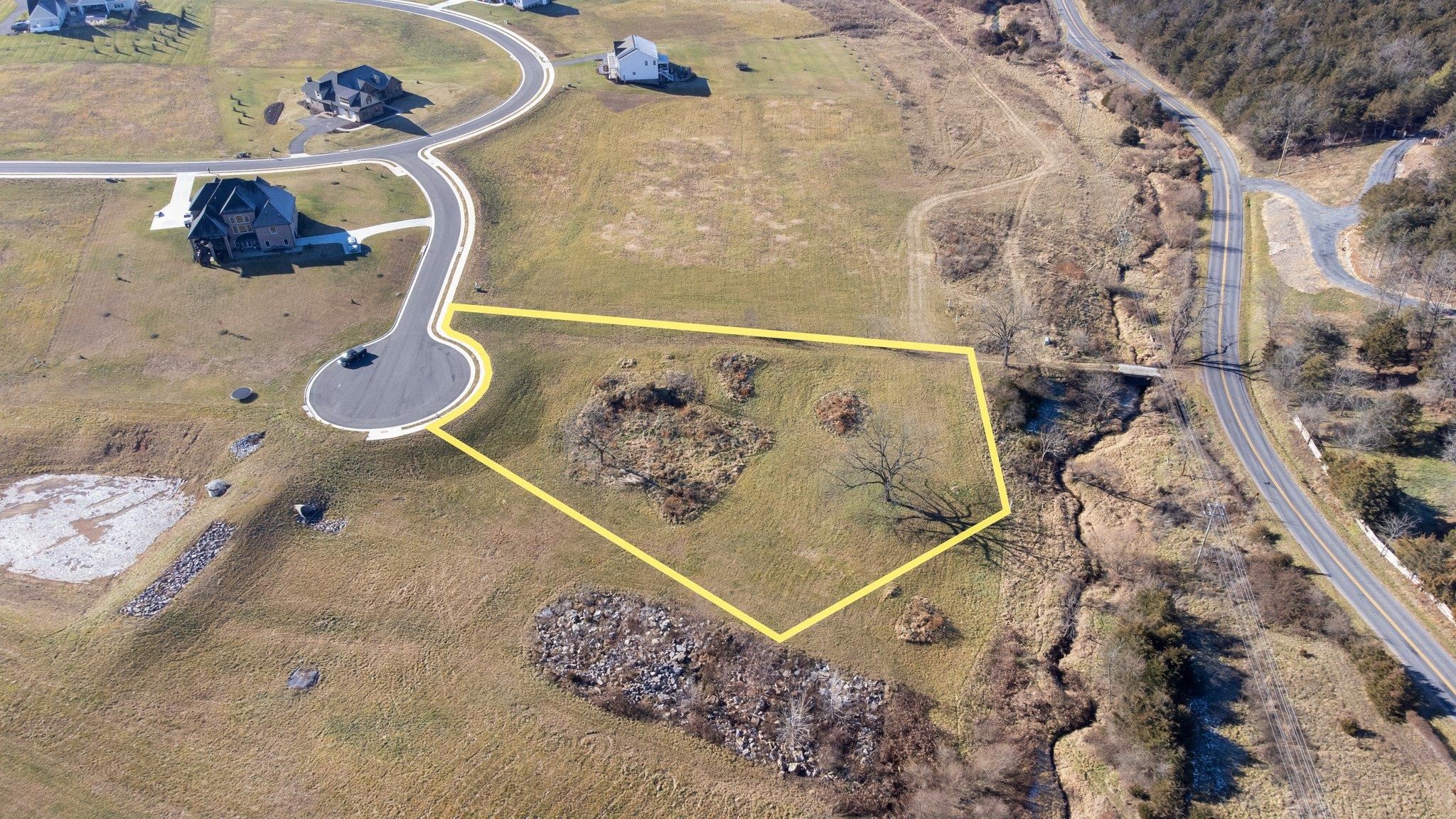3010 WOODBERRY CIR