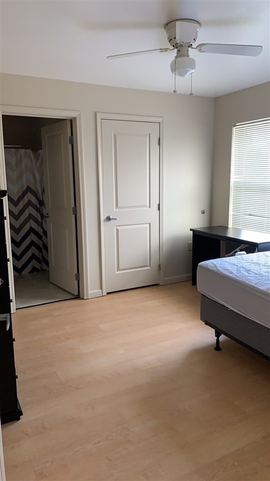 520 DAVIS MILL DR Unit: 301