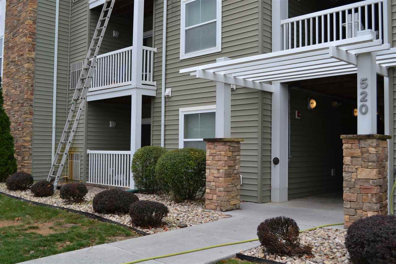 520 DAVIS MILL DR Unit: 301