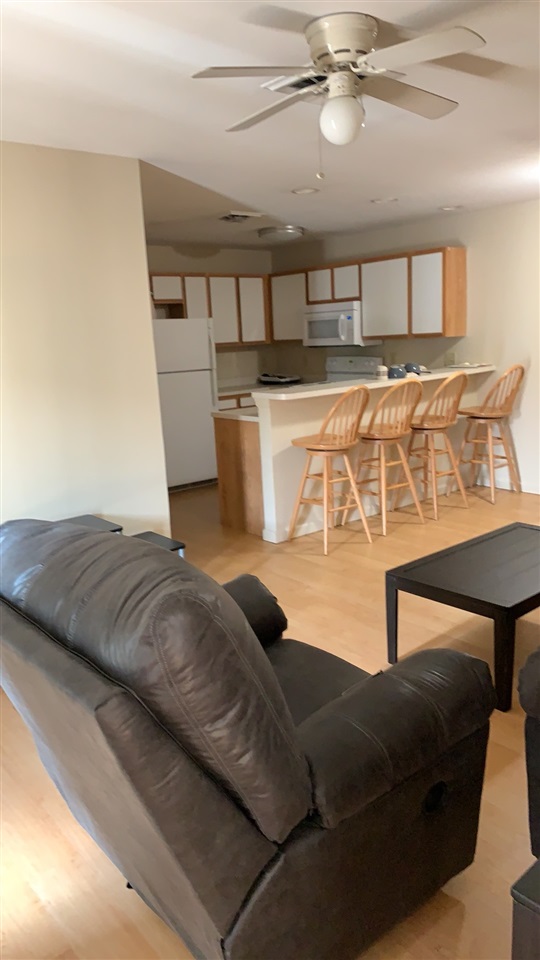 520 DAVIS MILL DR Unit: 301