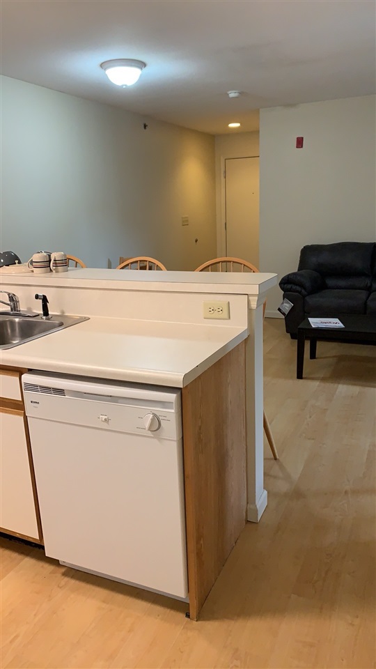 520 DAVIS MILL DR Unit: 301