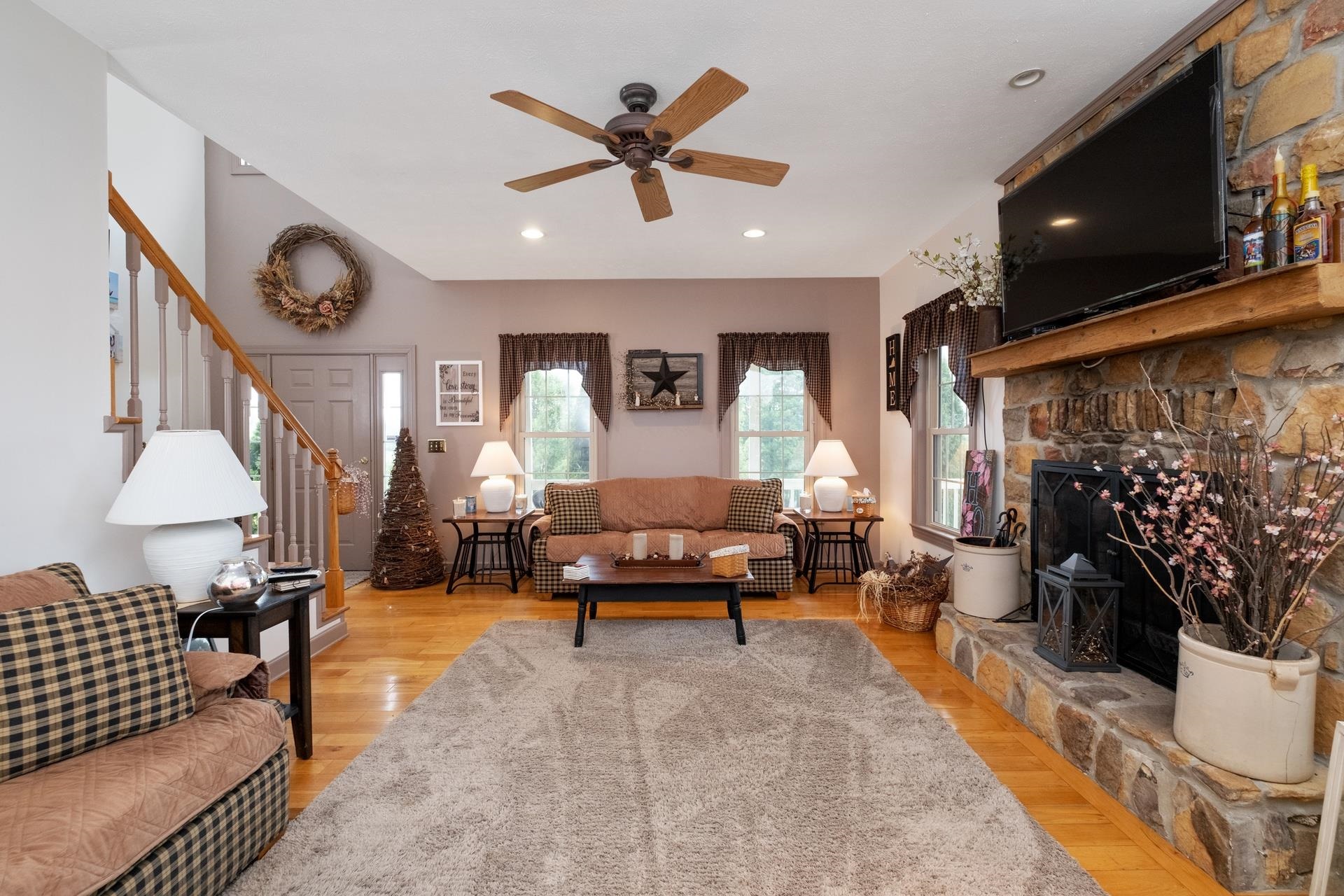 12762 MOUNTAIN VALLEY RD