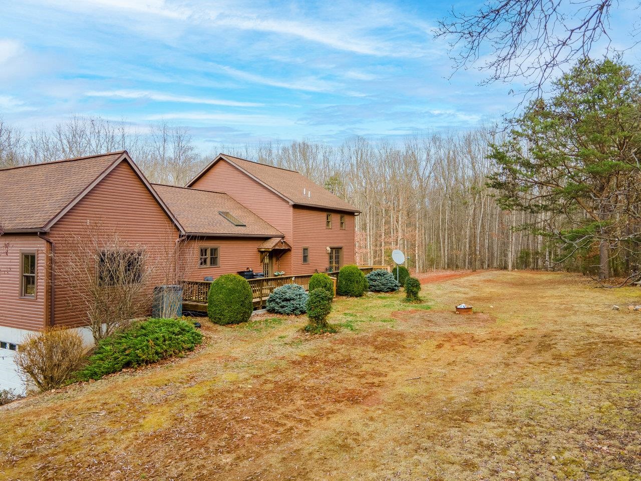 3320 NORTHVIEW LN