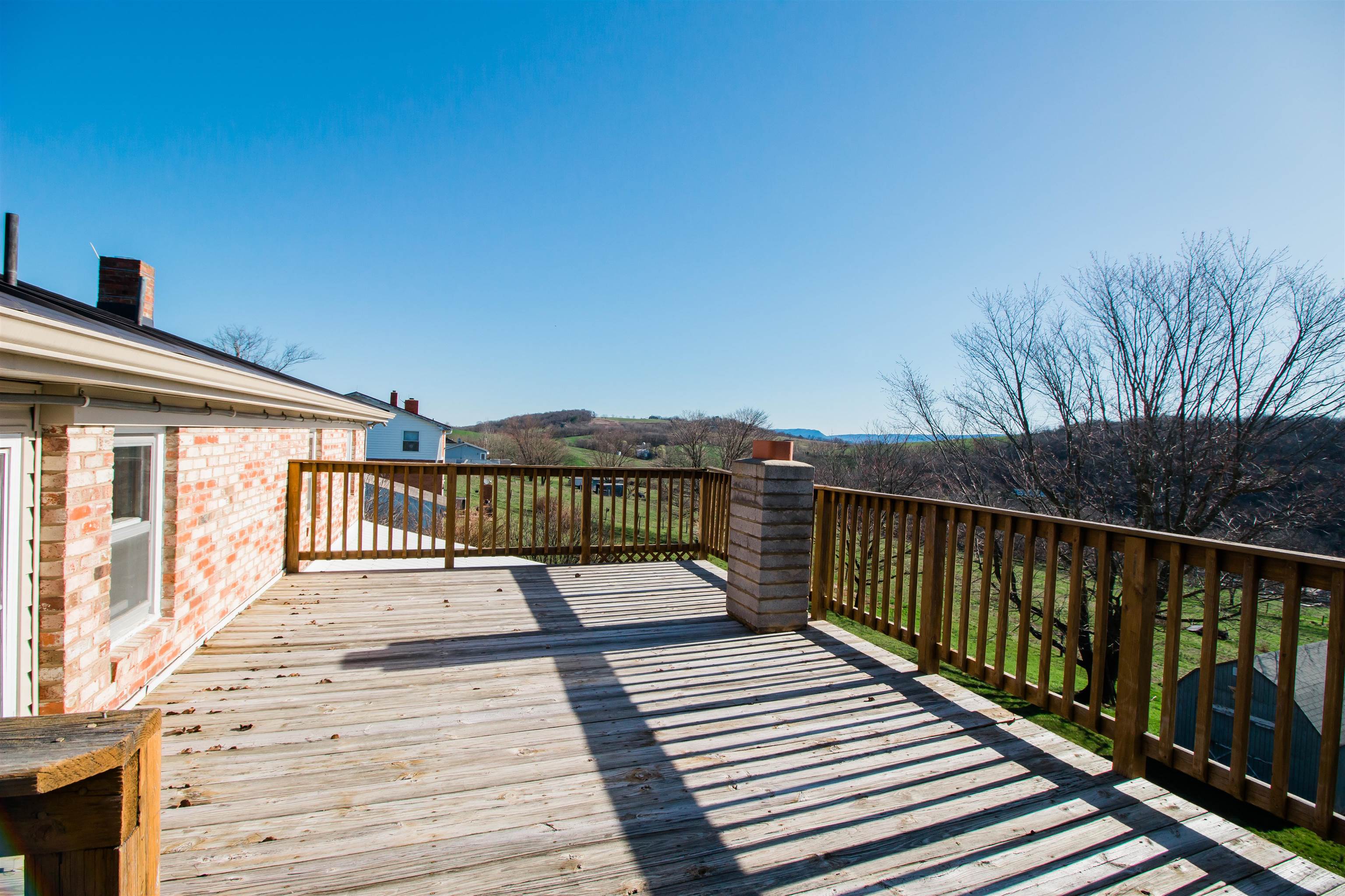 16460 FORESTVILLE RD